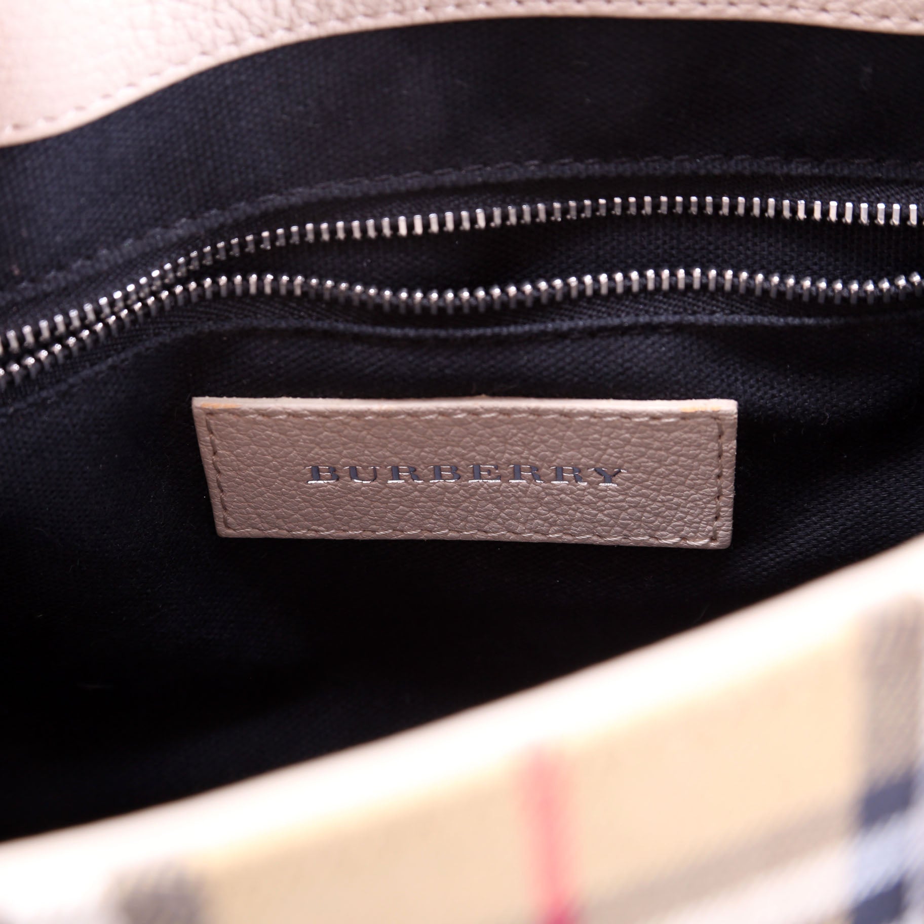 Vintage Check Small Banner Tote 4076949