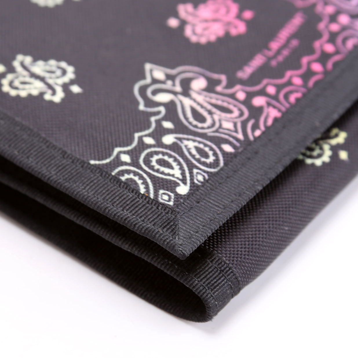 SAINT LAURENT 556417 Bandana Print Nylon Chain Wallet Black/Multicolor