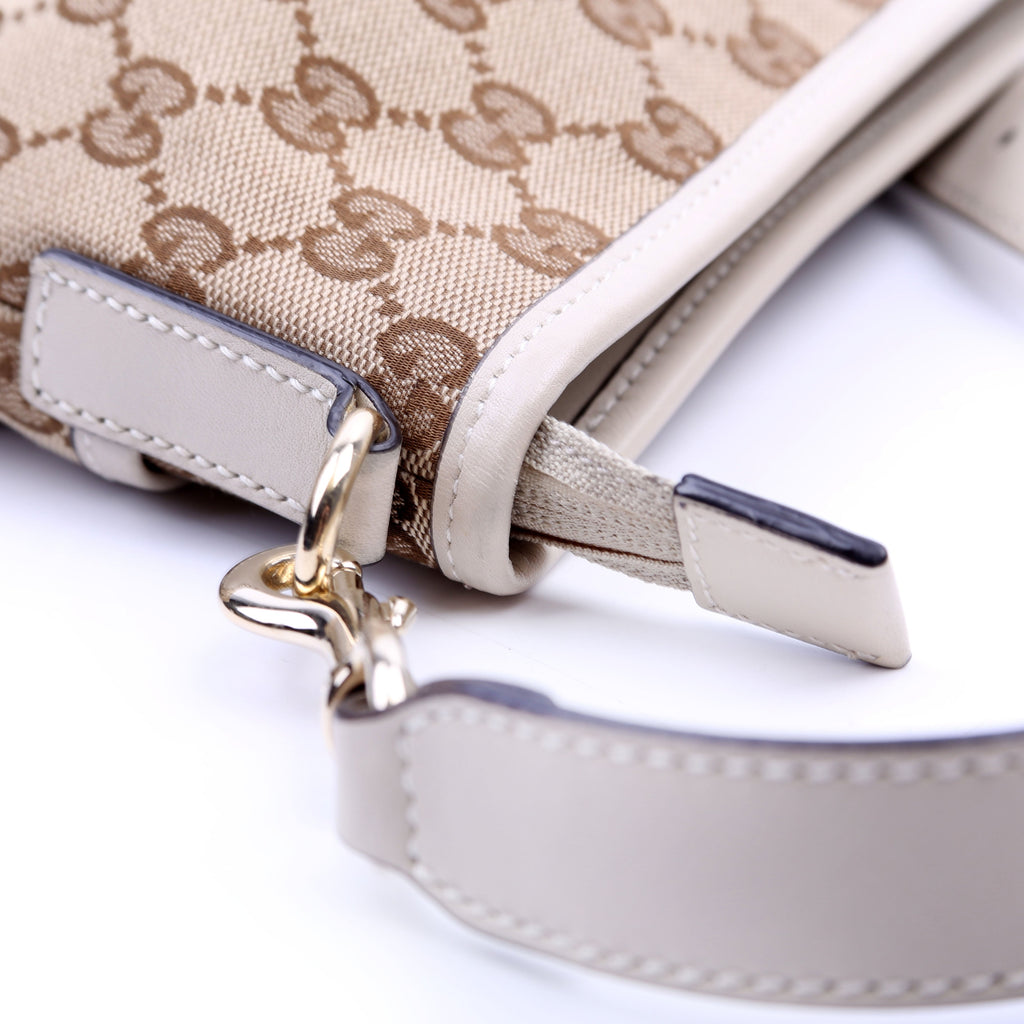 388924 GG Canvas Crossbody White