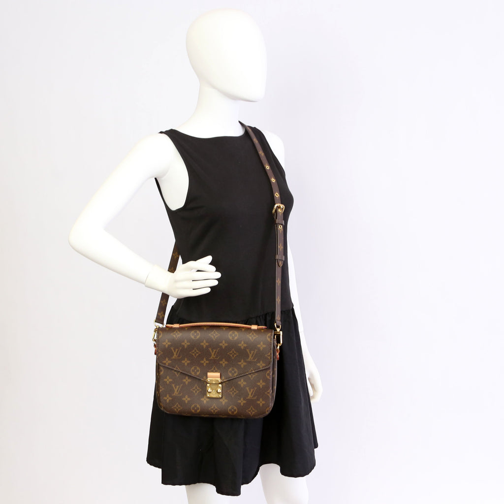 Pochette Metis Monogram