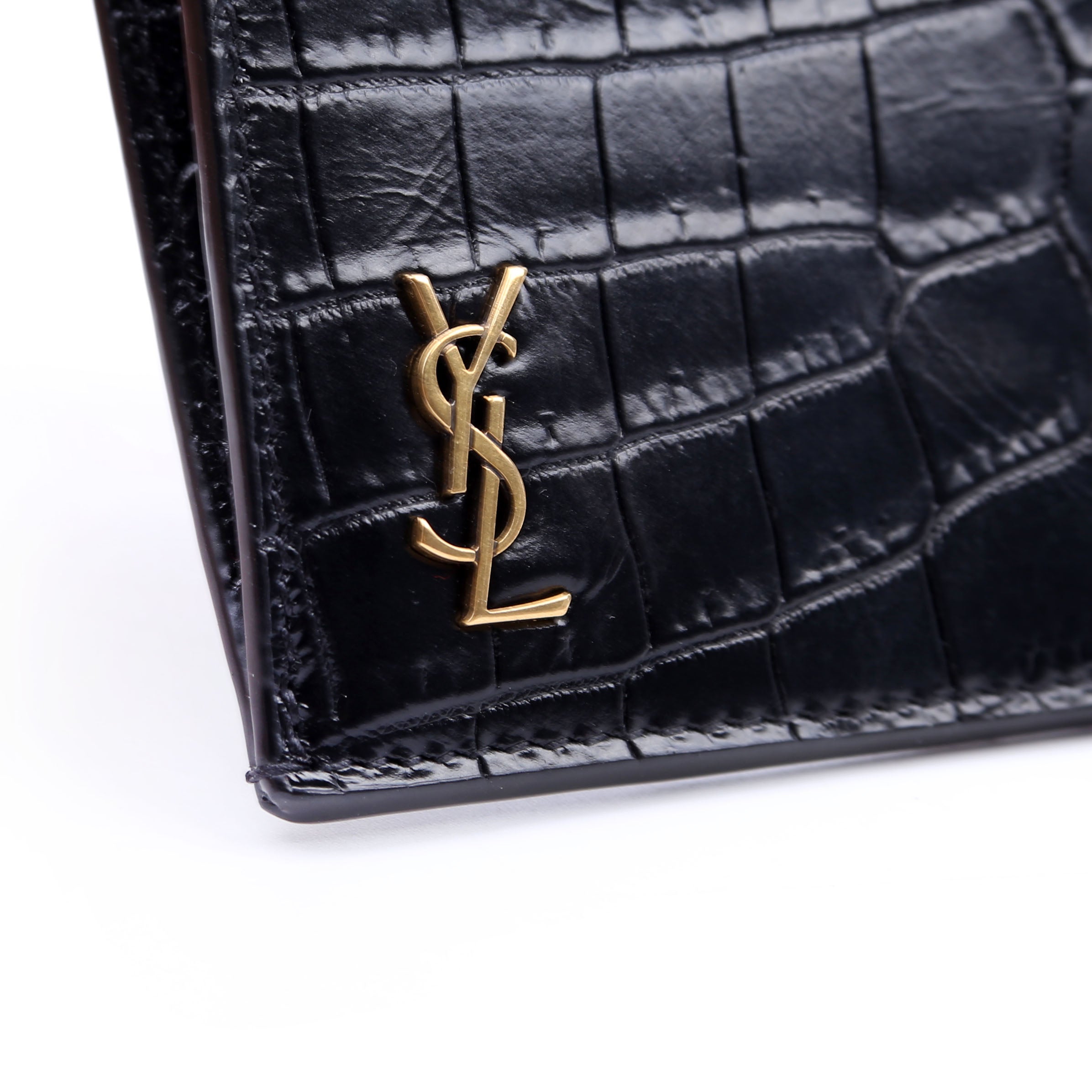 Tiny Cassandra Fragmetns Zip Card Case Croc Embossed Black