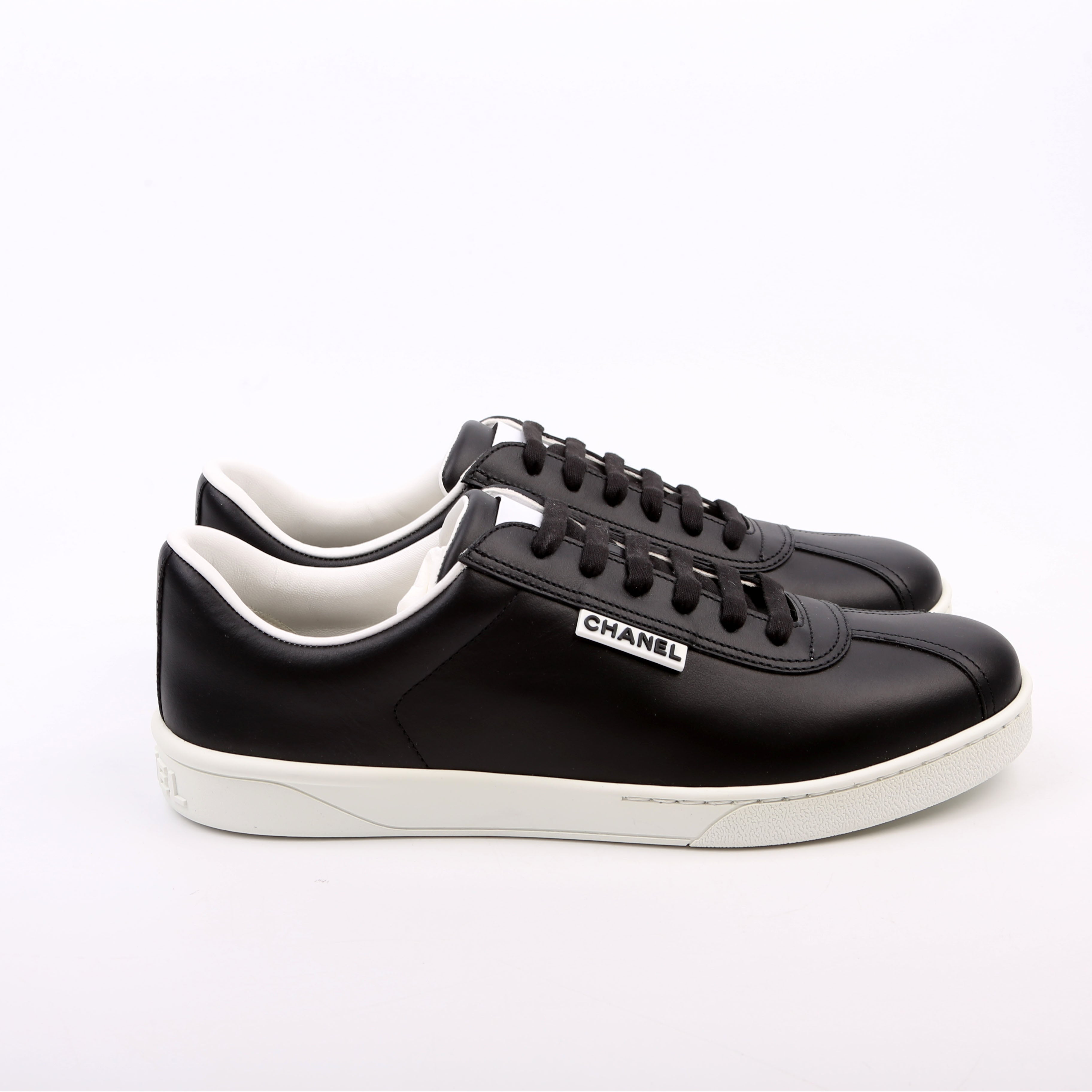 Uniform Sneakers Size 41 Black/White