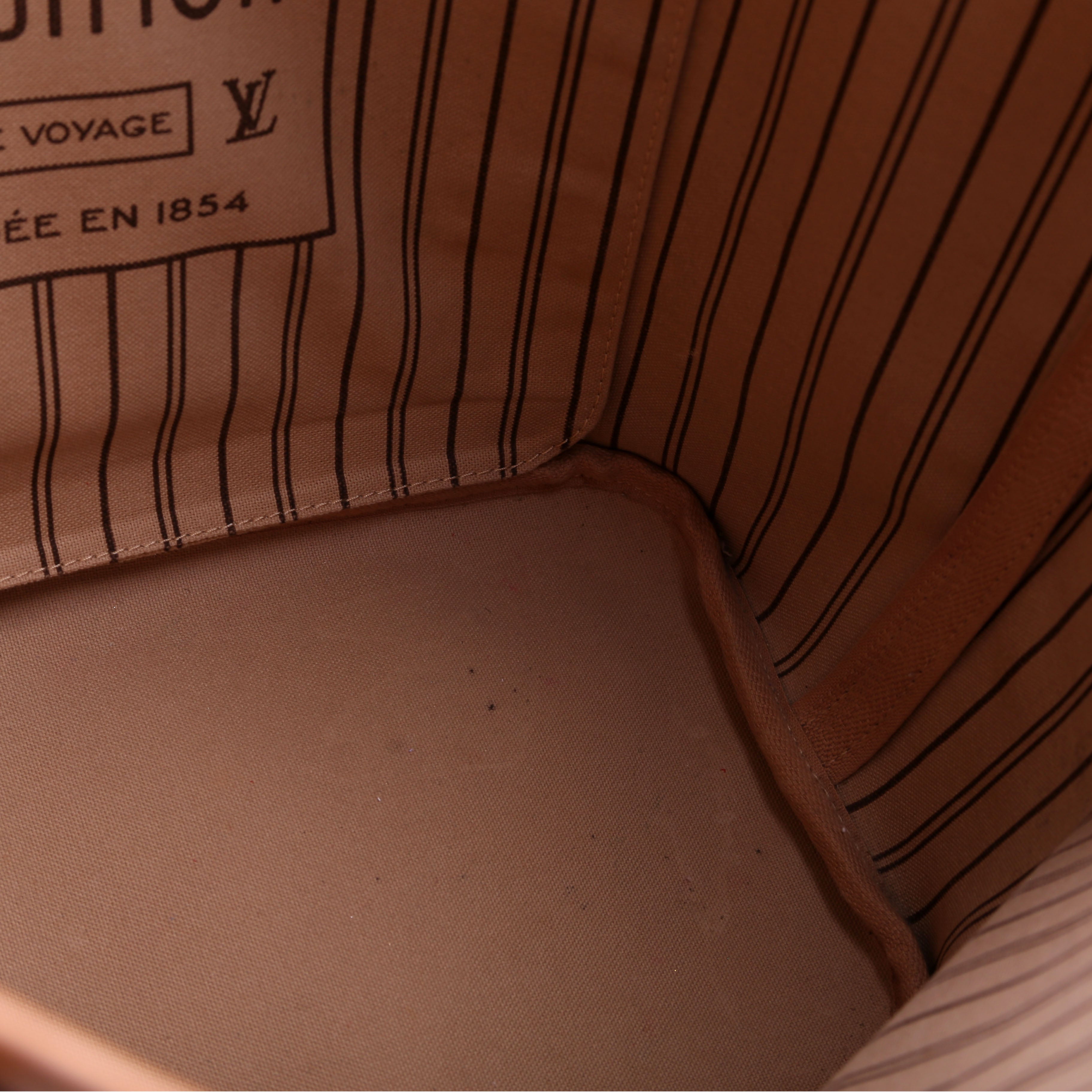 Neverfull MM With Wallet Monogram