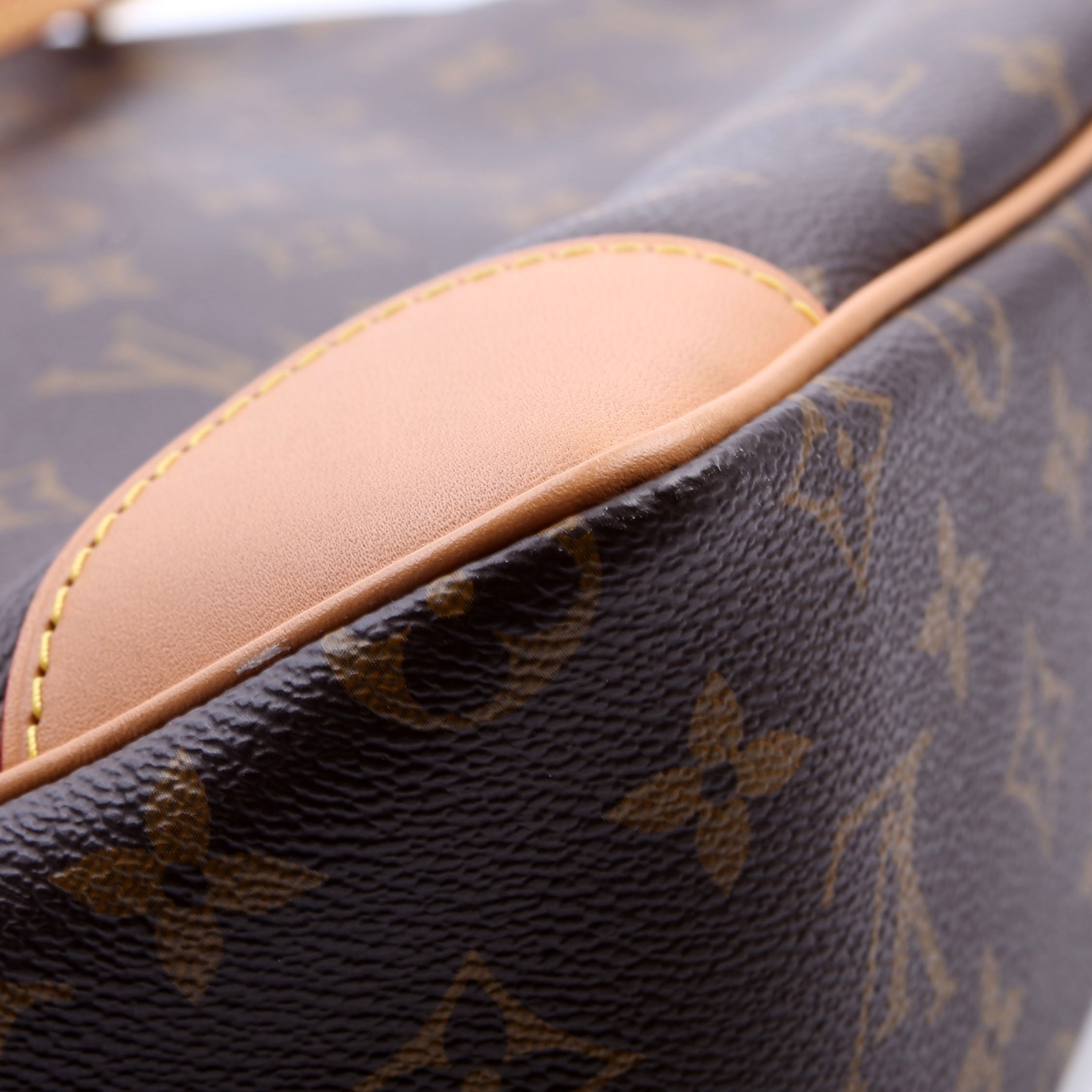 Odeon NM MM Monogram
