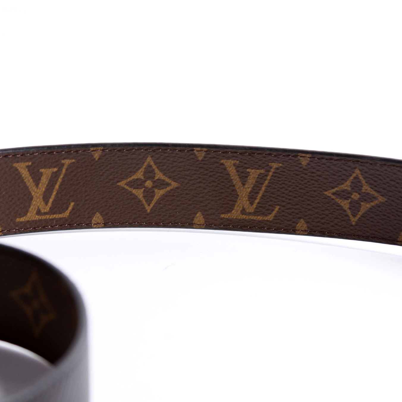 Circle LV Epi/Monogram Size 80/32
