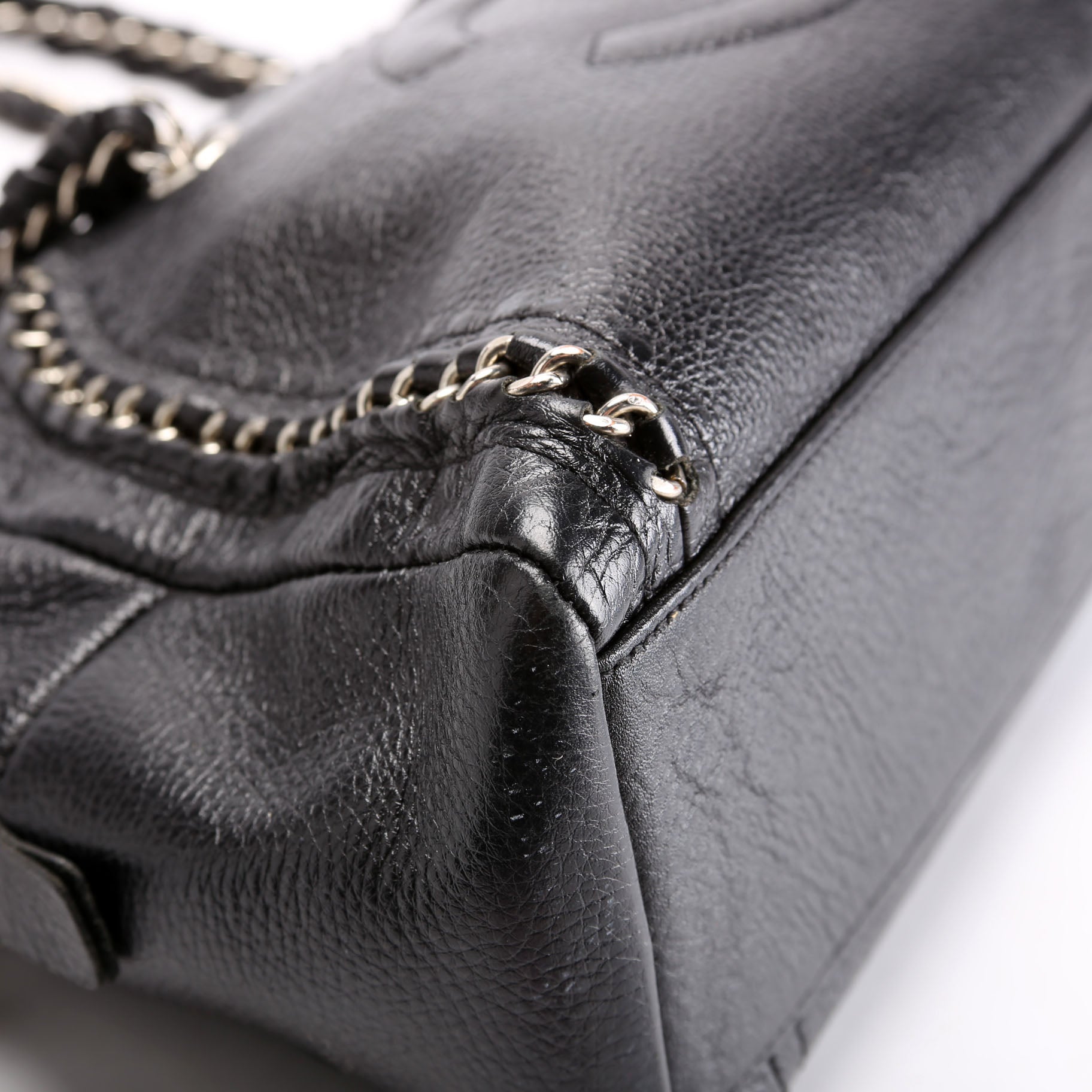 Chain Around Bowler Bag Black