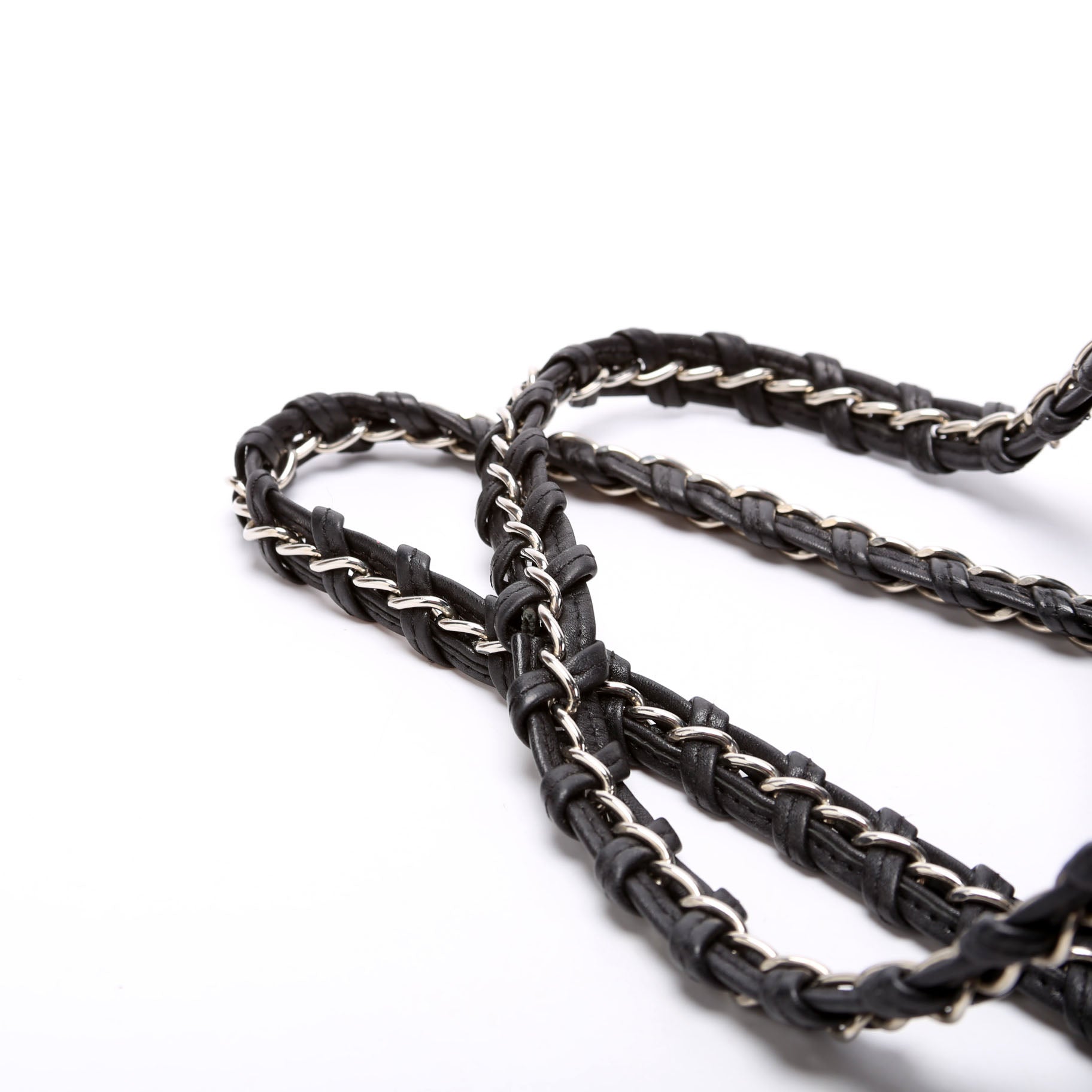 Chain Around Bowler Bag Black
