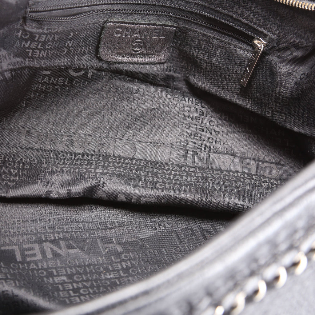 Chain Around Bowler Bag Black