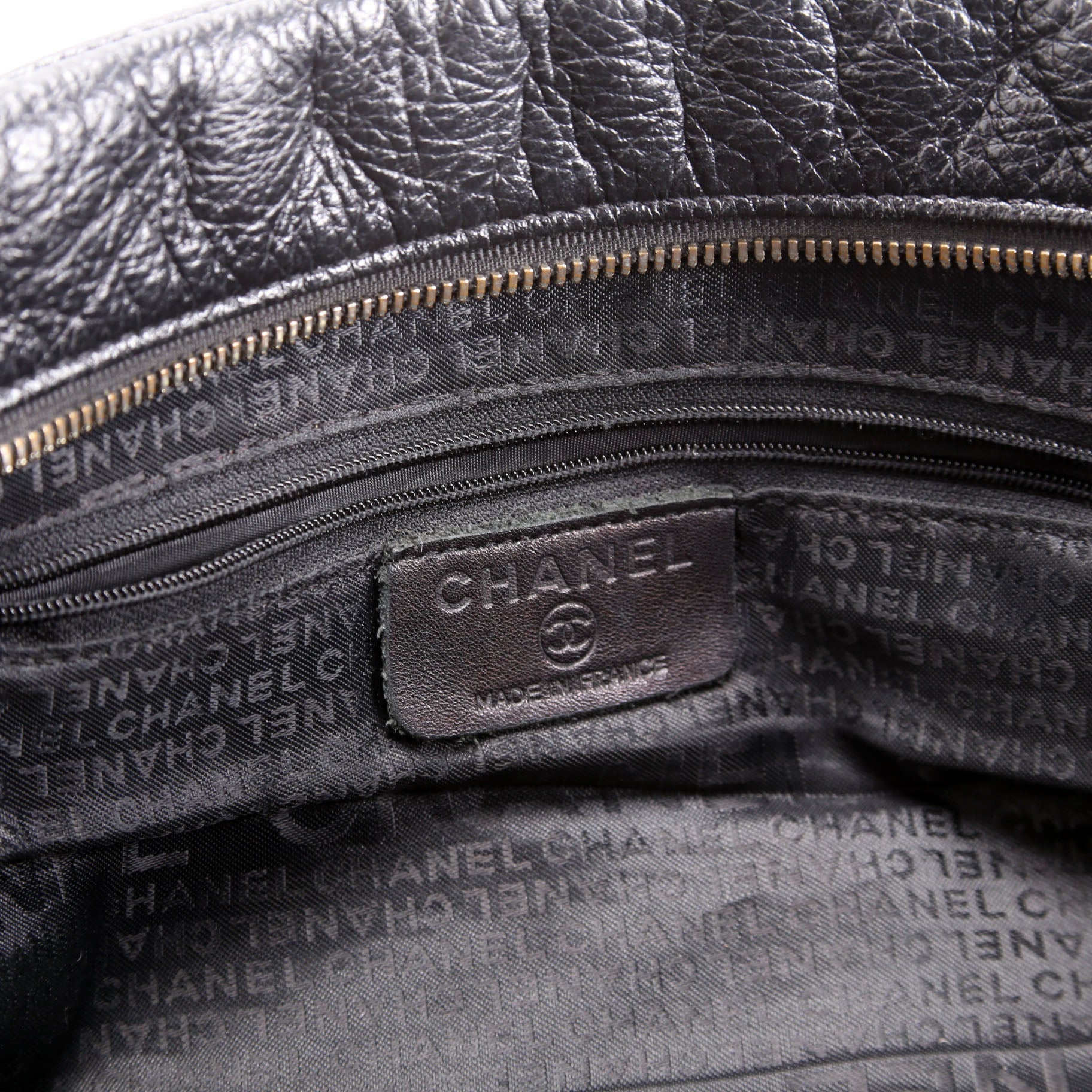 Chain Around Bowler Bag Black