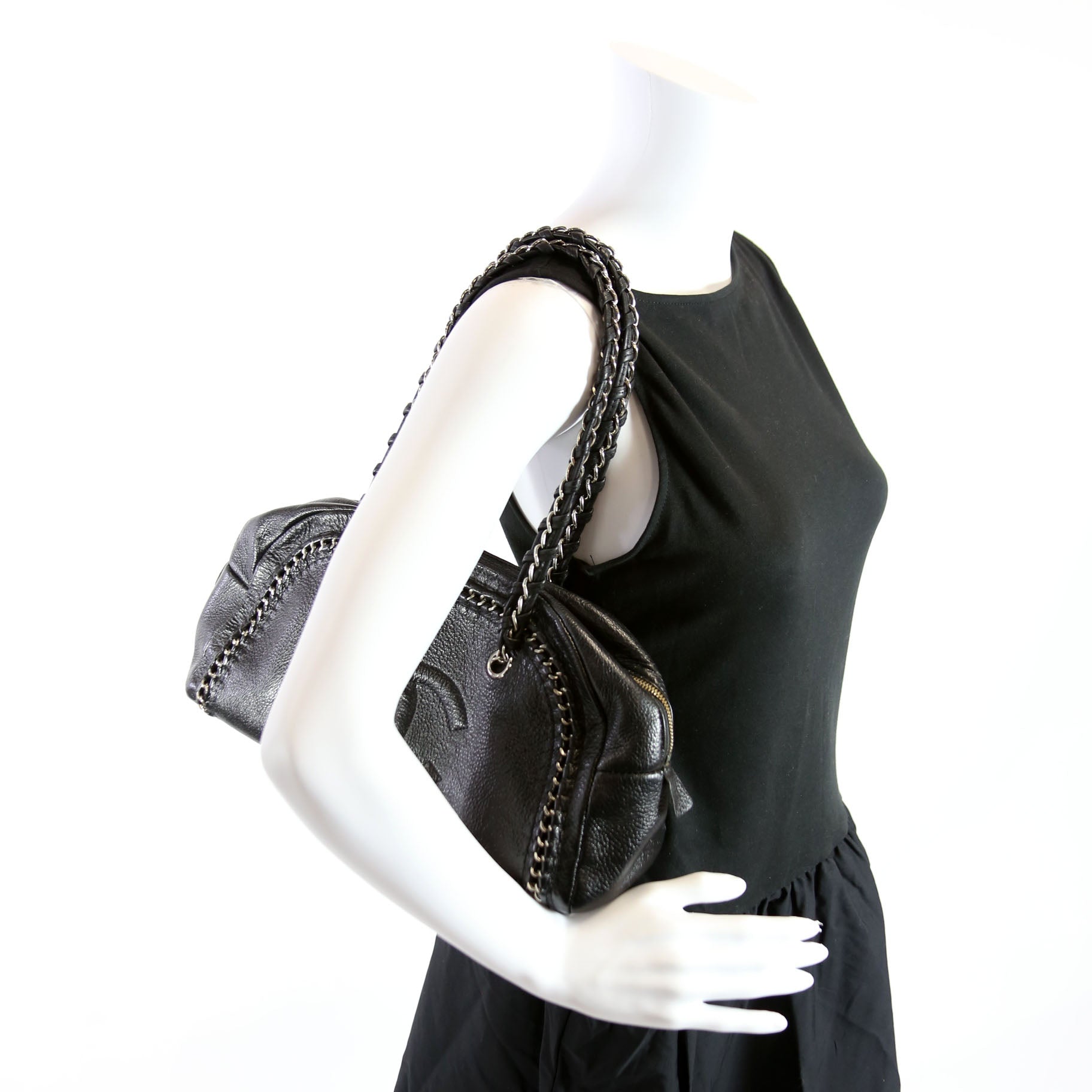Chain Around Bowler Bag Black