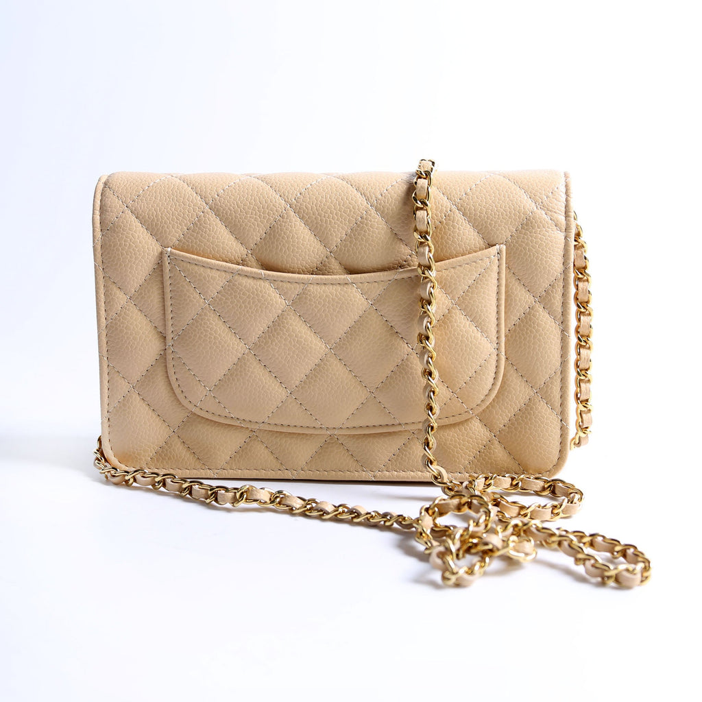 Wallet On Chain Classic Quilted Caviar RFID Biege