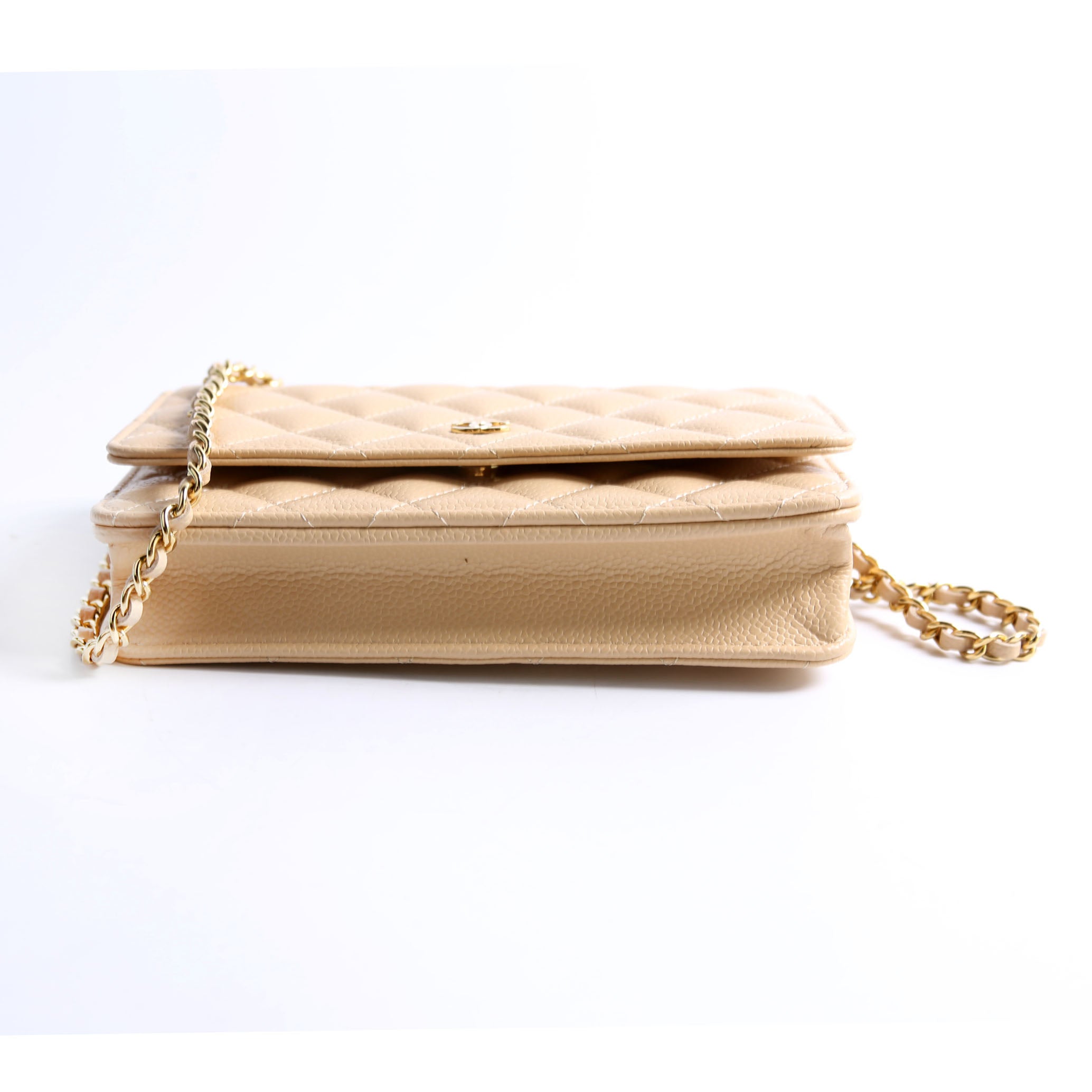Wallet On Chain Classic Quilted Caviar RFID Biege