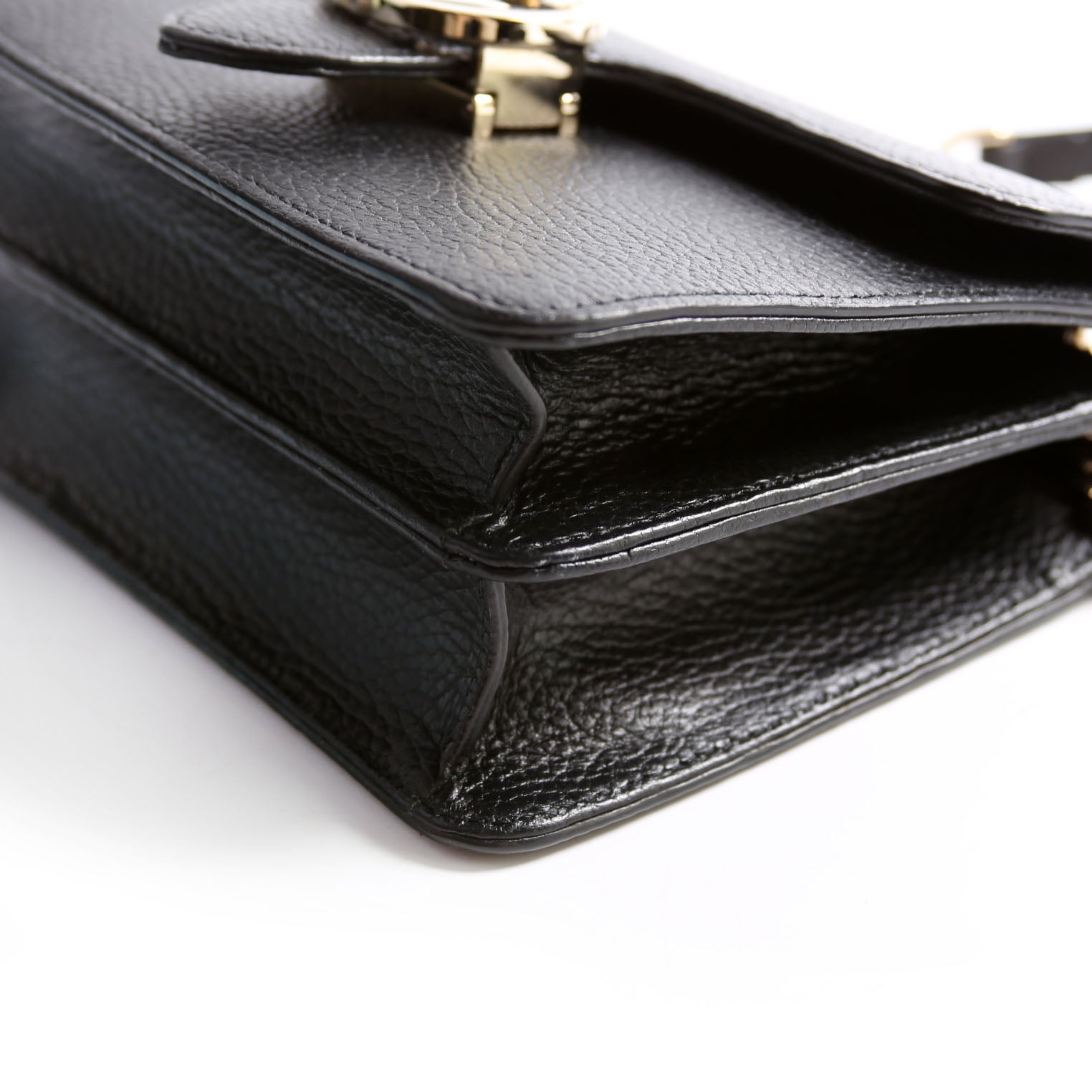 510304 Interlocking Small Xbody Black/Gold