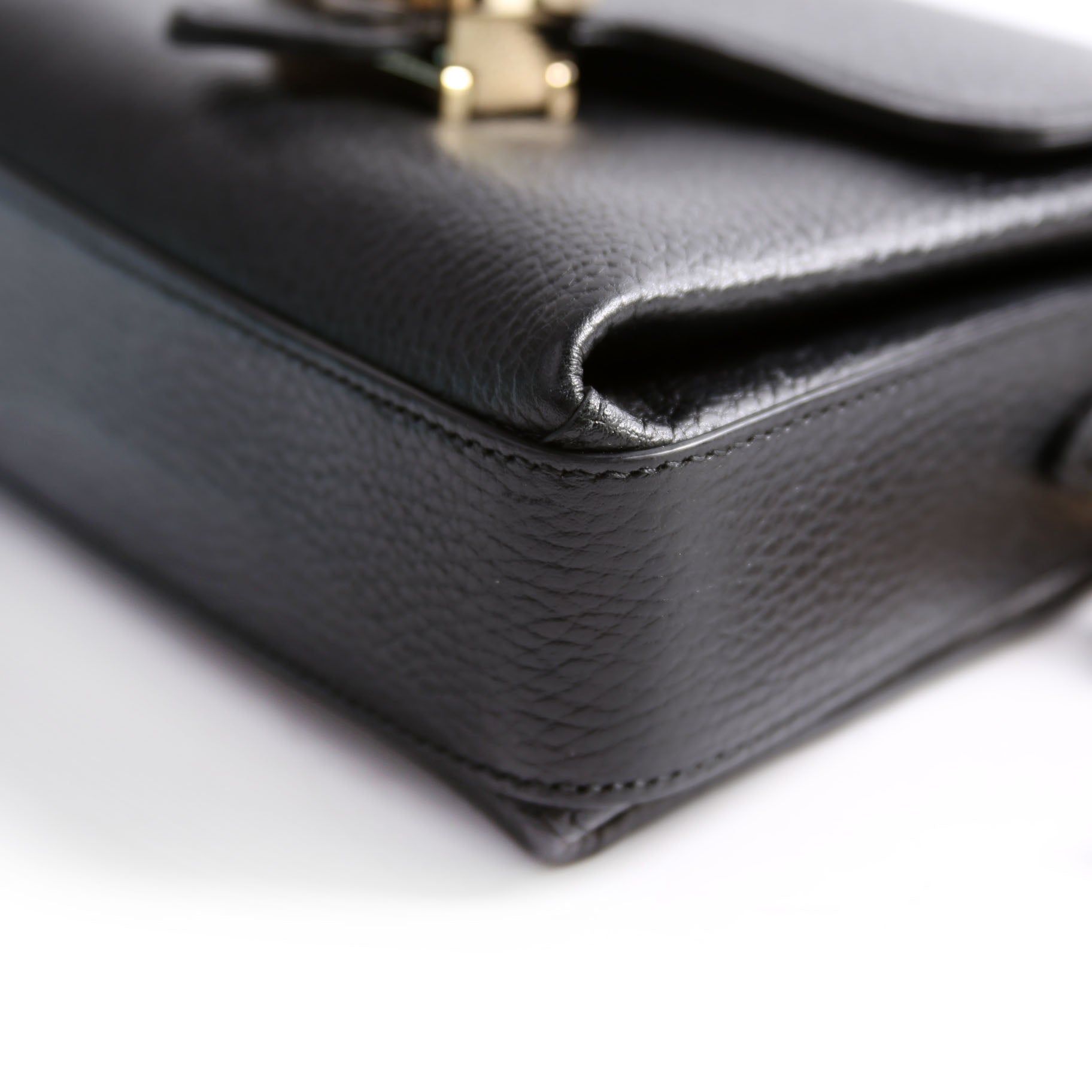 Gucci 607720 Interlocking Small Xbody Black/Gold