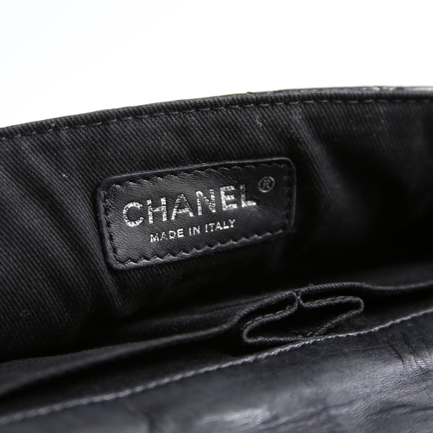 Chain Around East/West Flap Bag Lambskin 11M Black