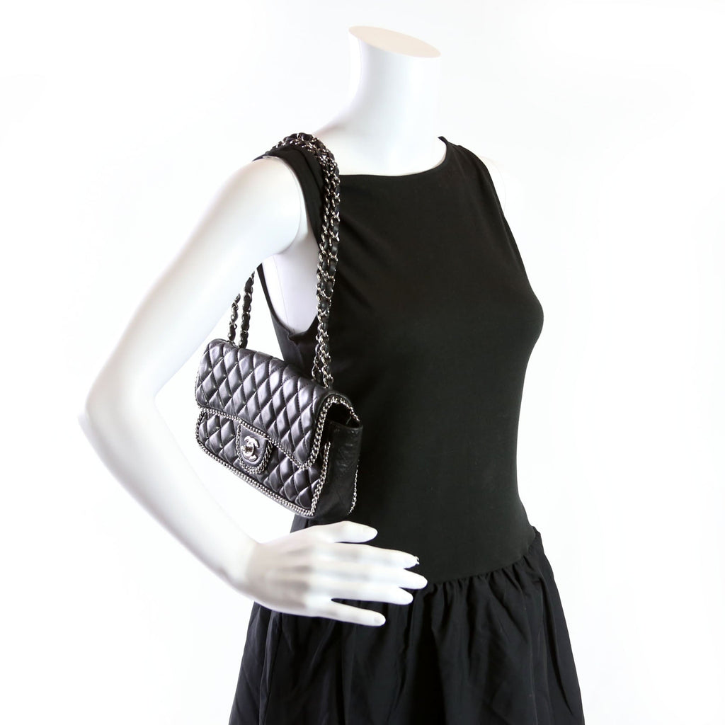 Chain Around East/West Flap Bag Lambskin 11M Black