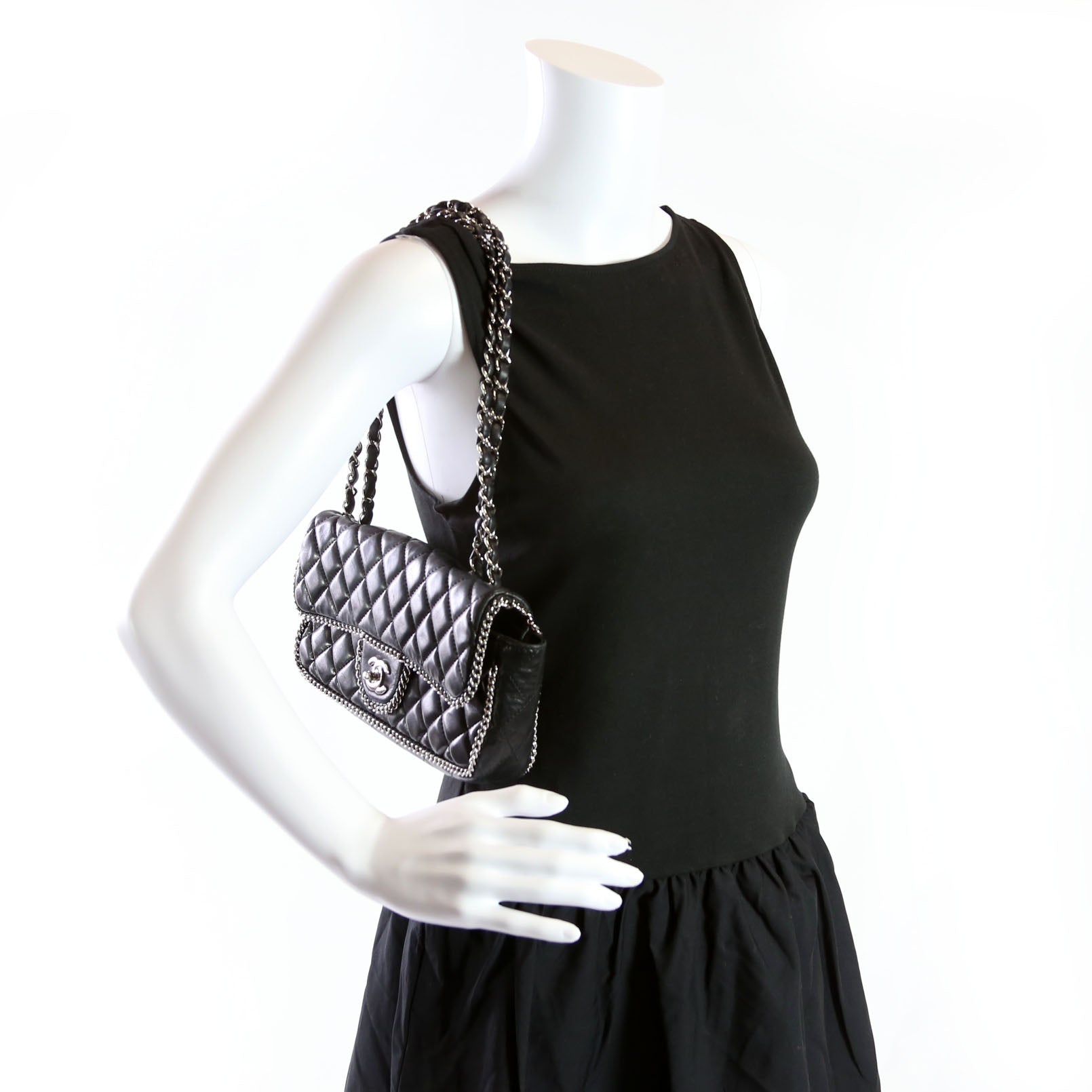 Chain Around East/West Flap Bag Lambskin 11M Black