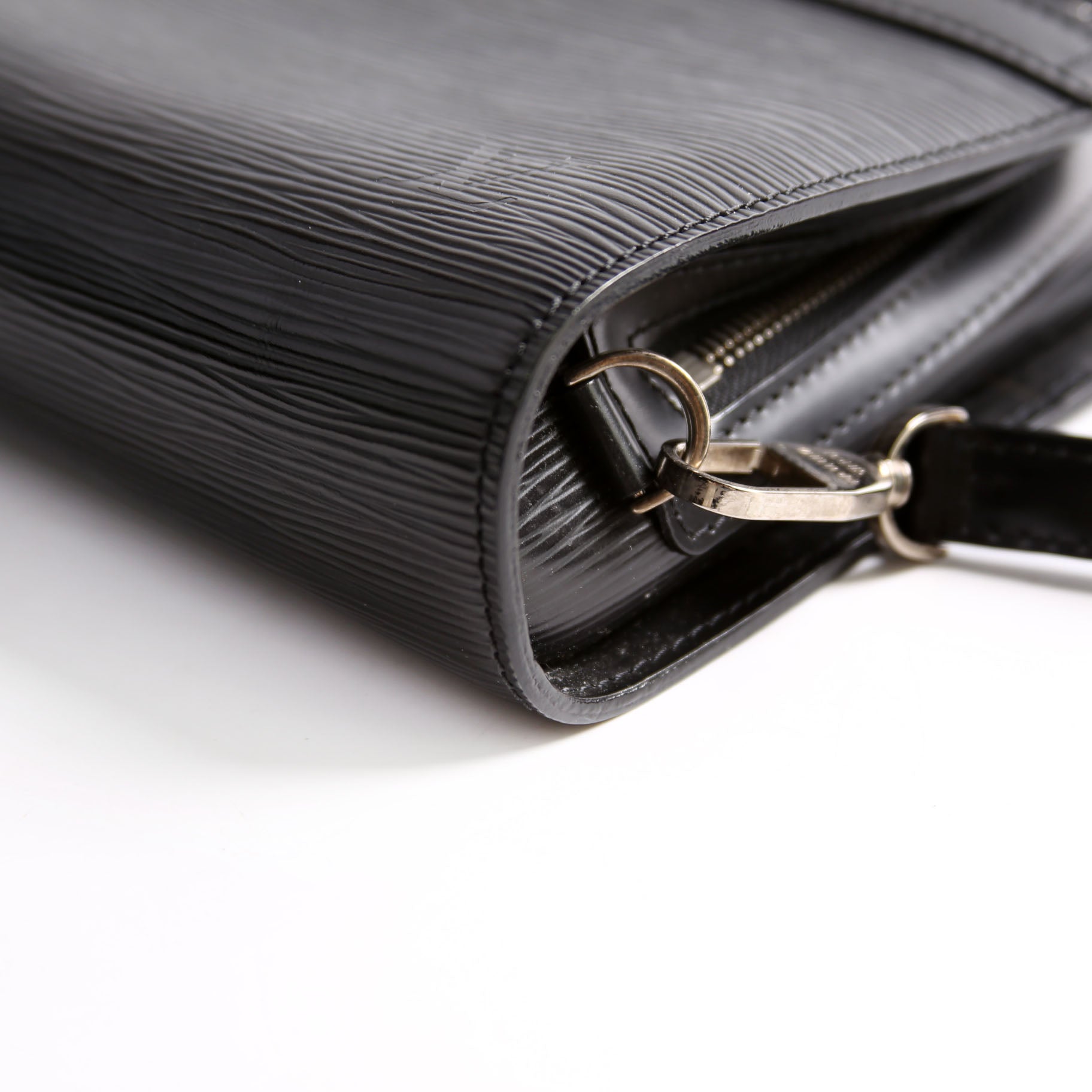 Hoche Zip Wristlet Epi Black