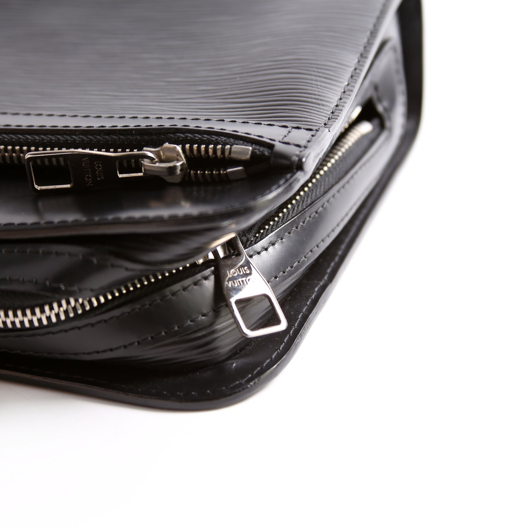 Hoche Zip Wristlet Epi Black