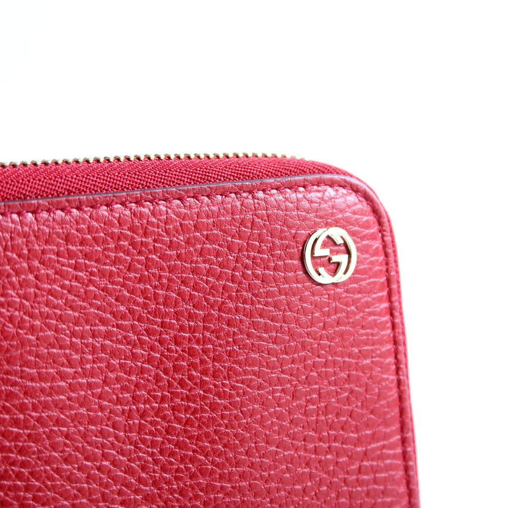 449347 Interlocking G Zip Around Wallet Red