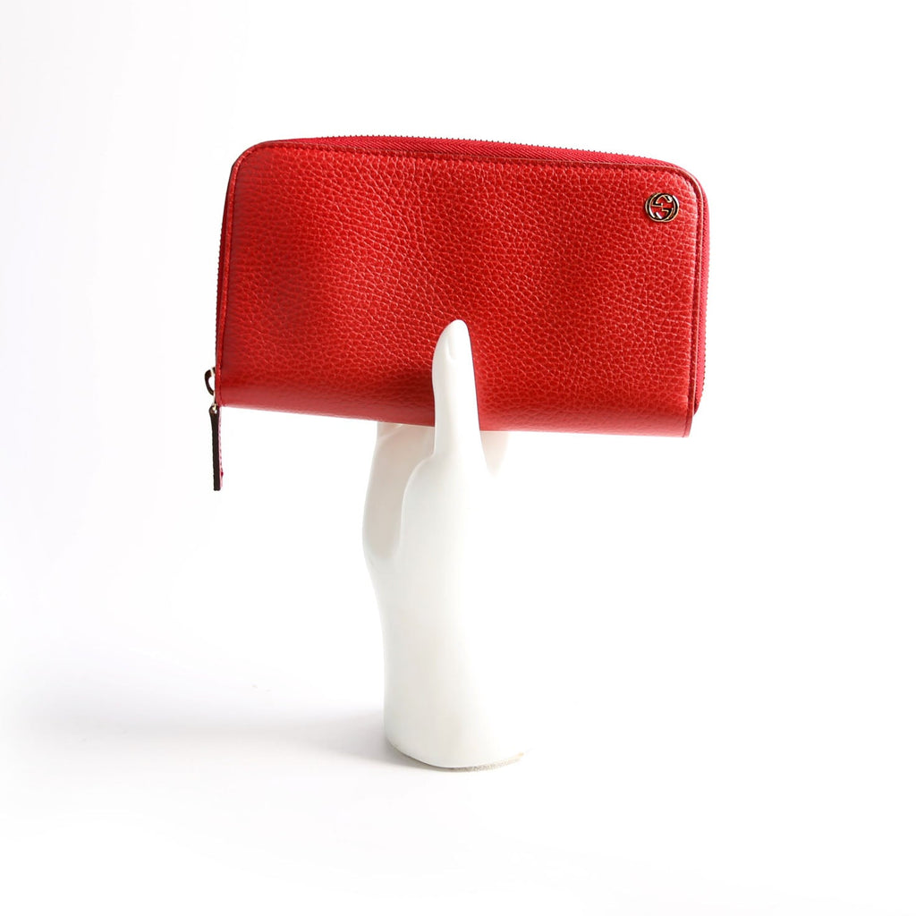 449347 Interlocking G Zip Around Wallet Red