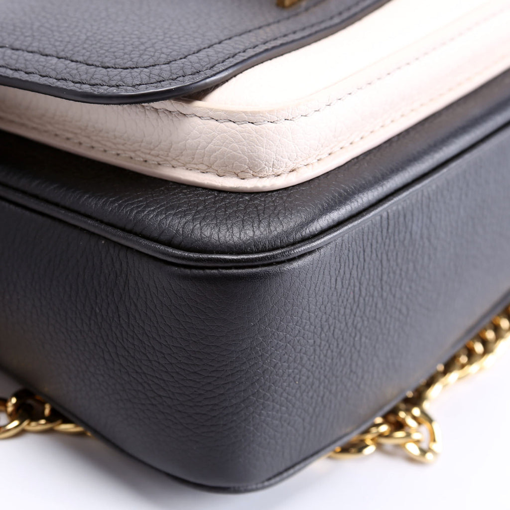 LockMe Tender Supple Calfskin