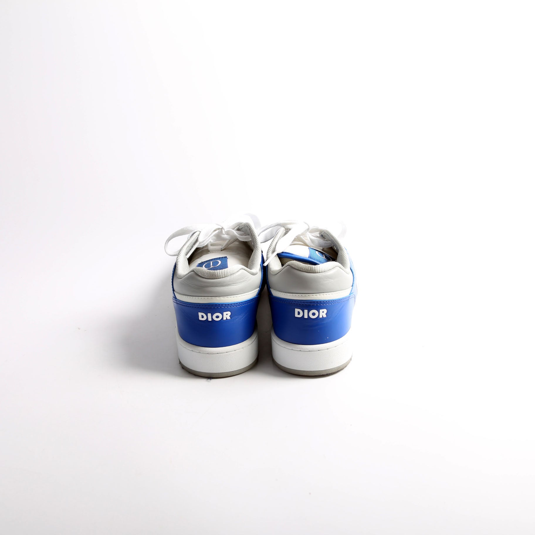 B27 Sneakers Size 42