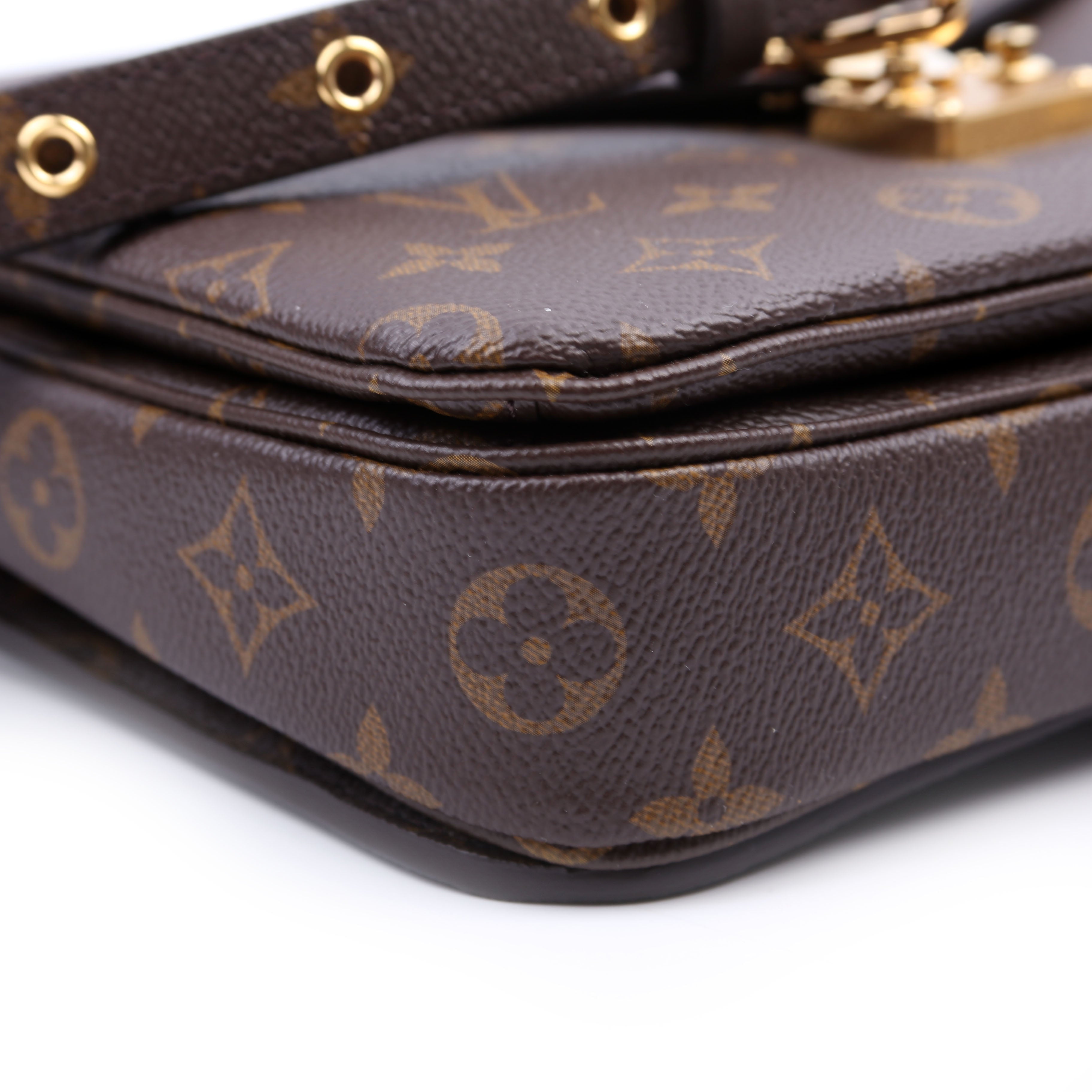 Pochette Metis Monogram