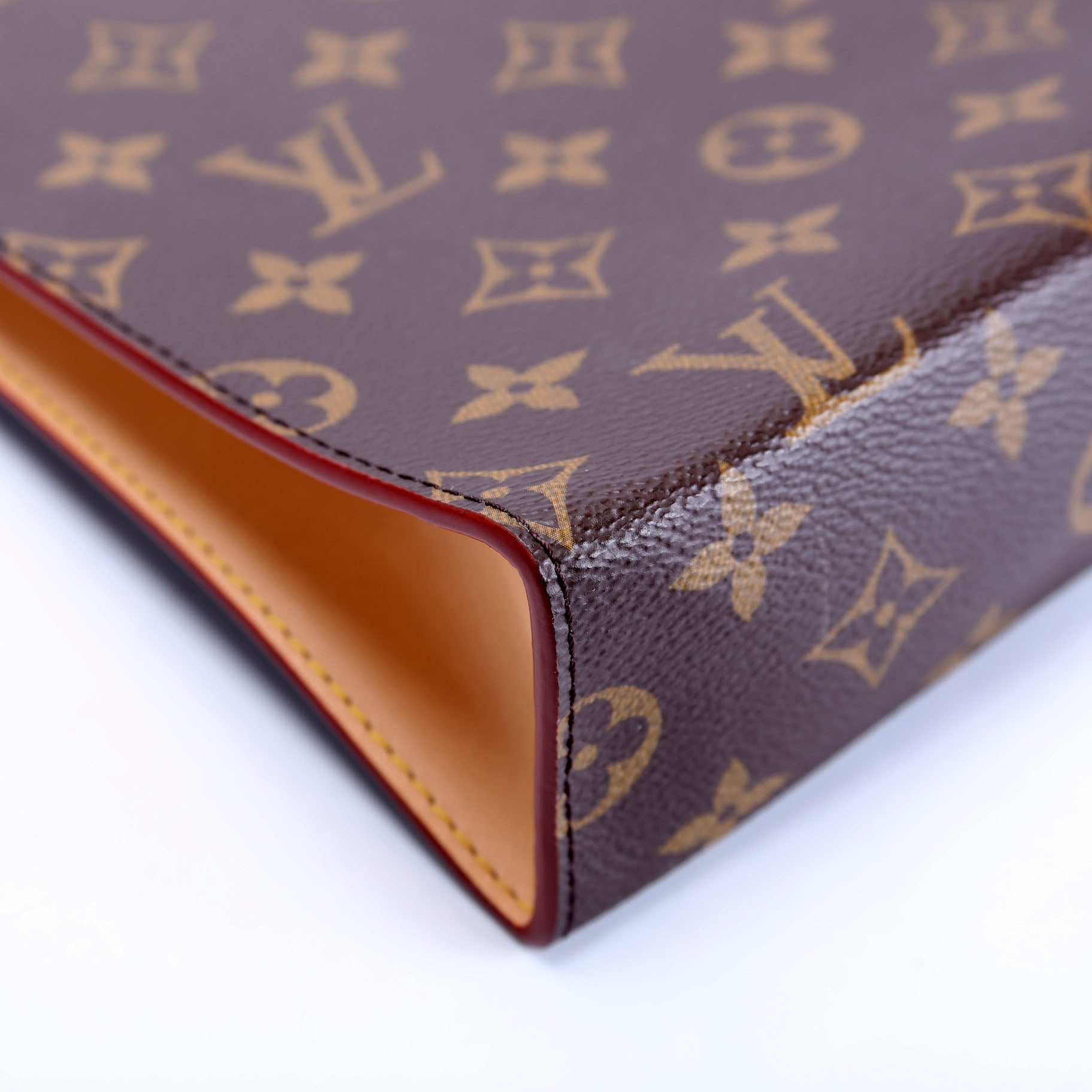Pochette Toilette NM Monogram