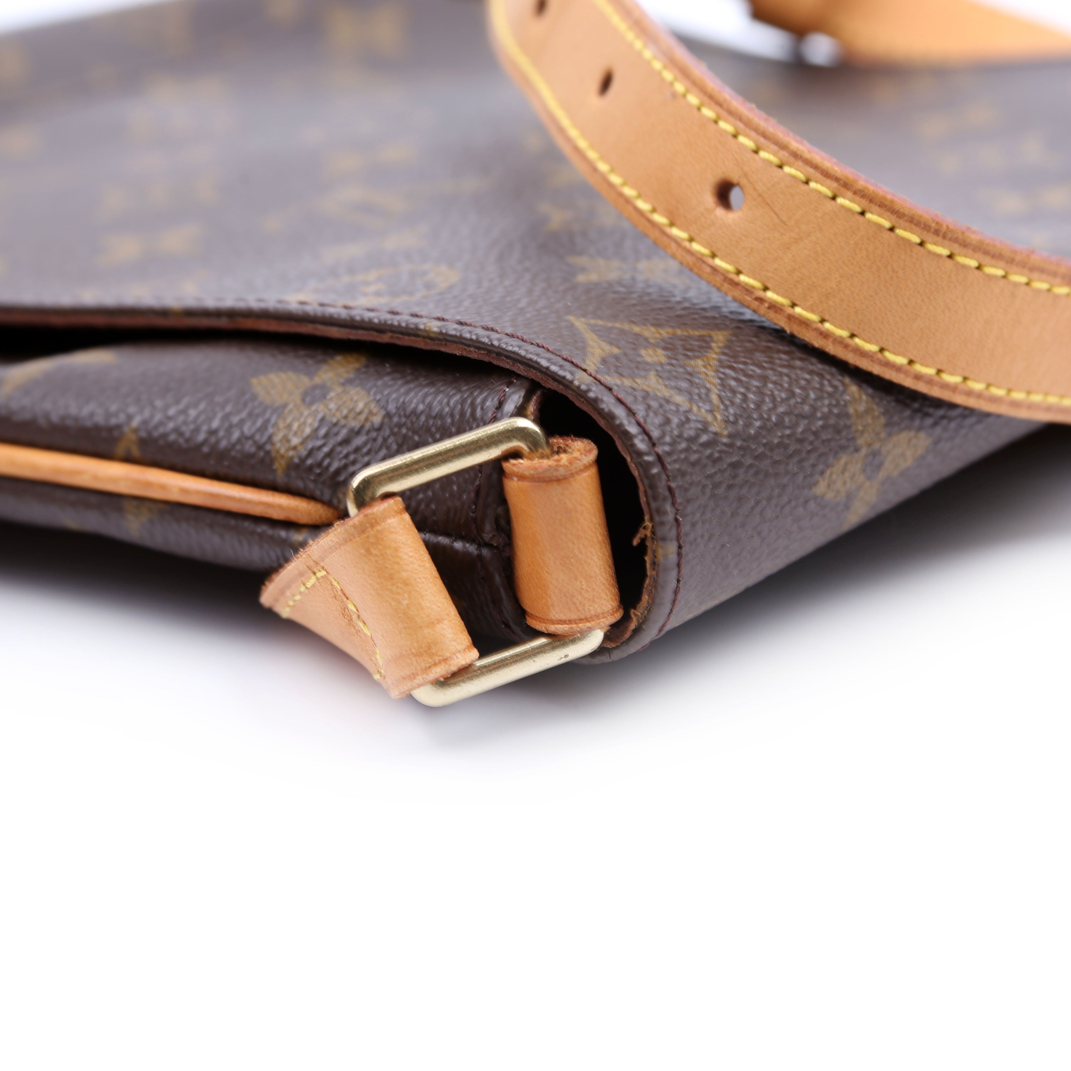 Mussette Salsa Short Monogram