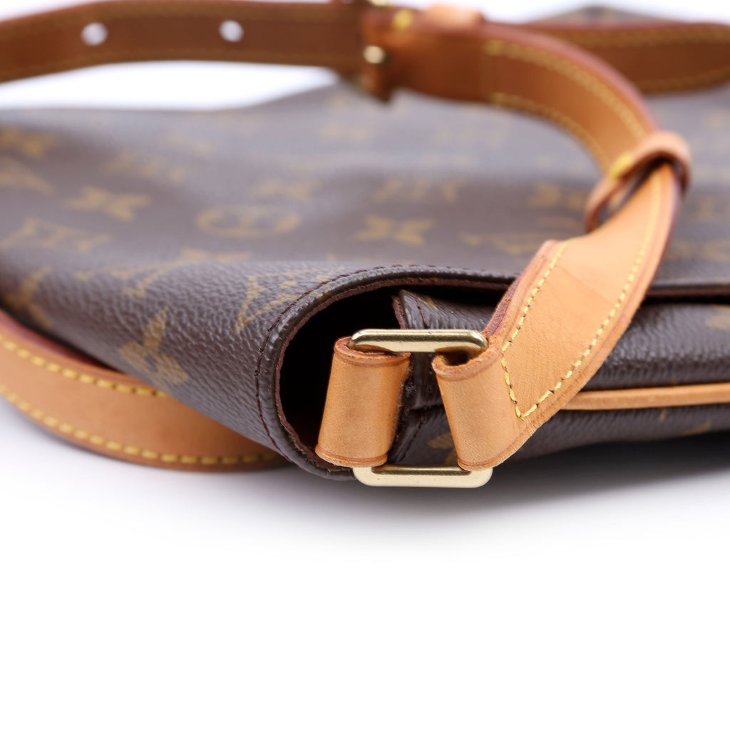 Mussette Salsa Short Monogram
