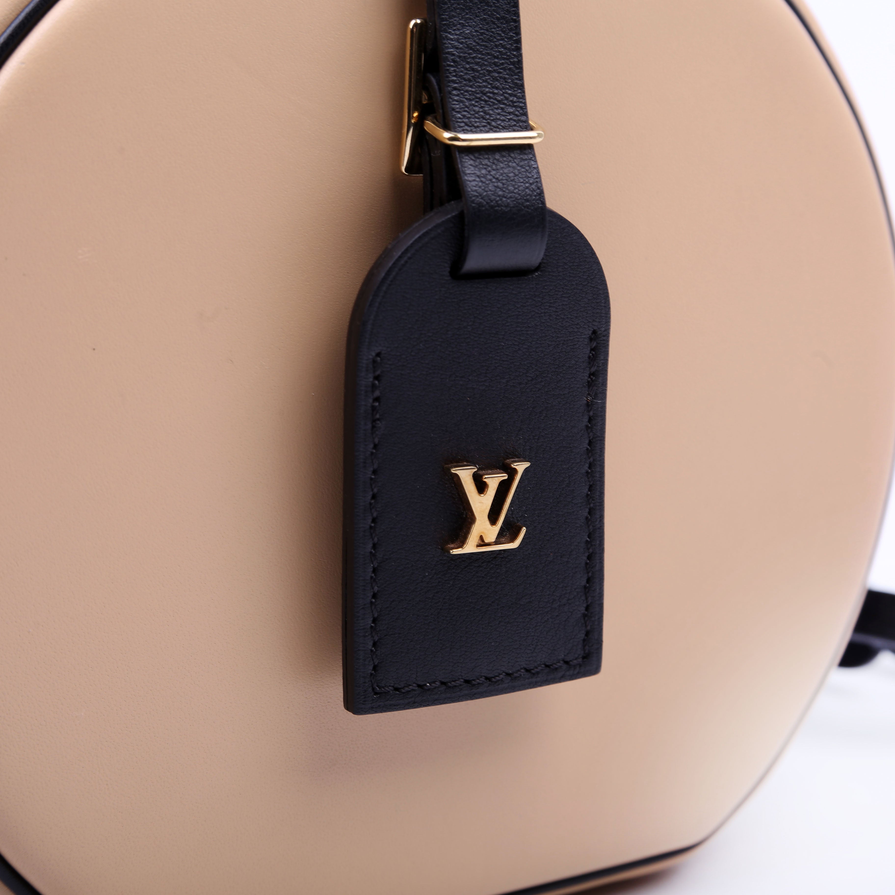 Petite Boite Chapeau Calfskin Tan/Black