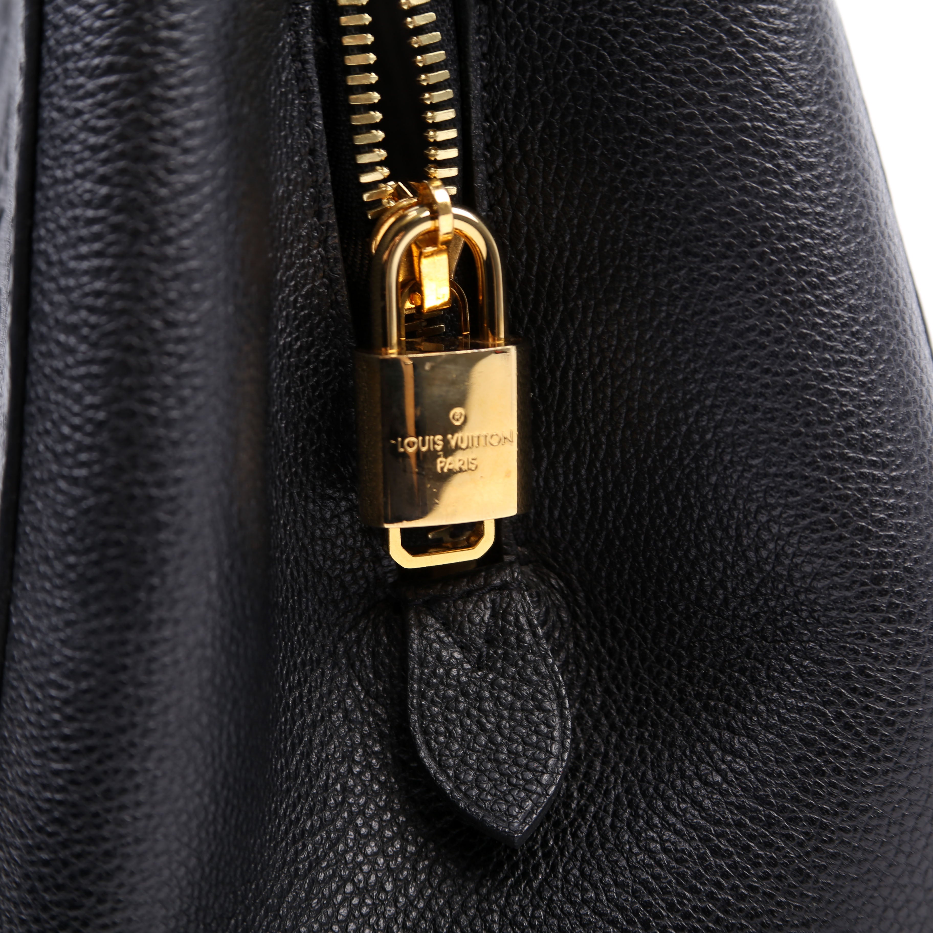 Montaigne MM Empreinte Black