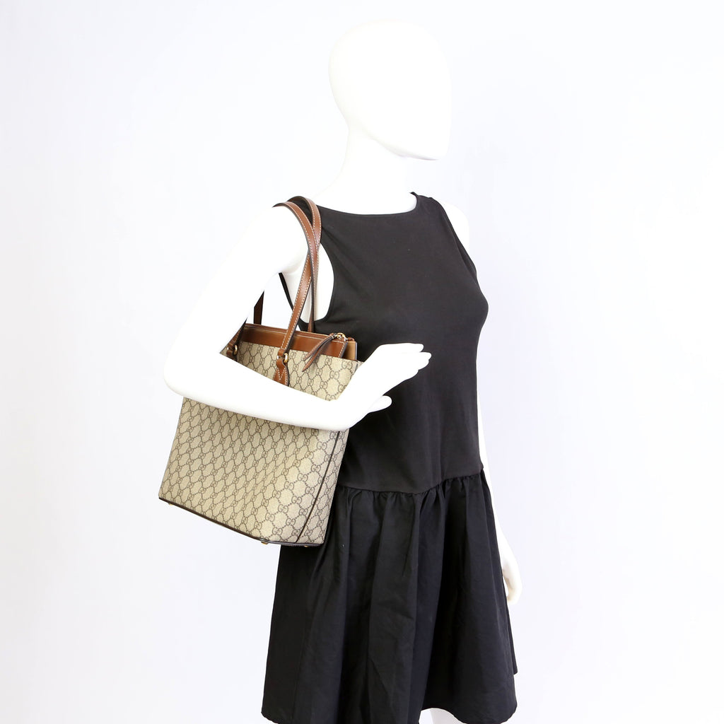 415721 GG Supreme Tote Brown/Beige