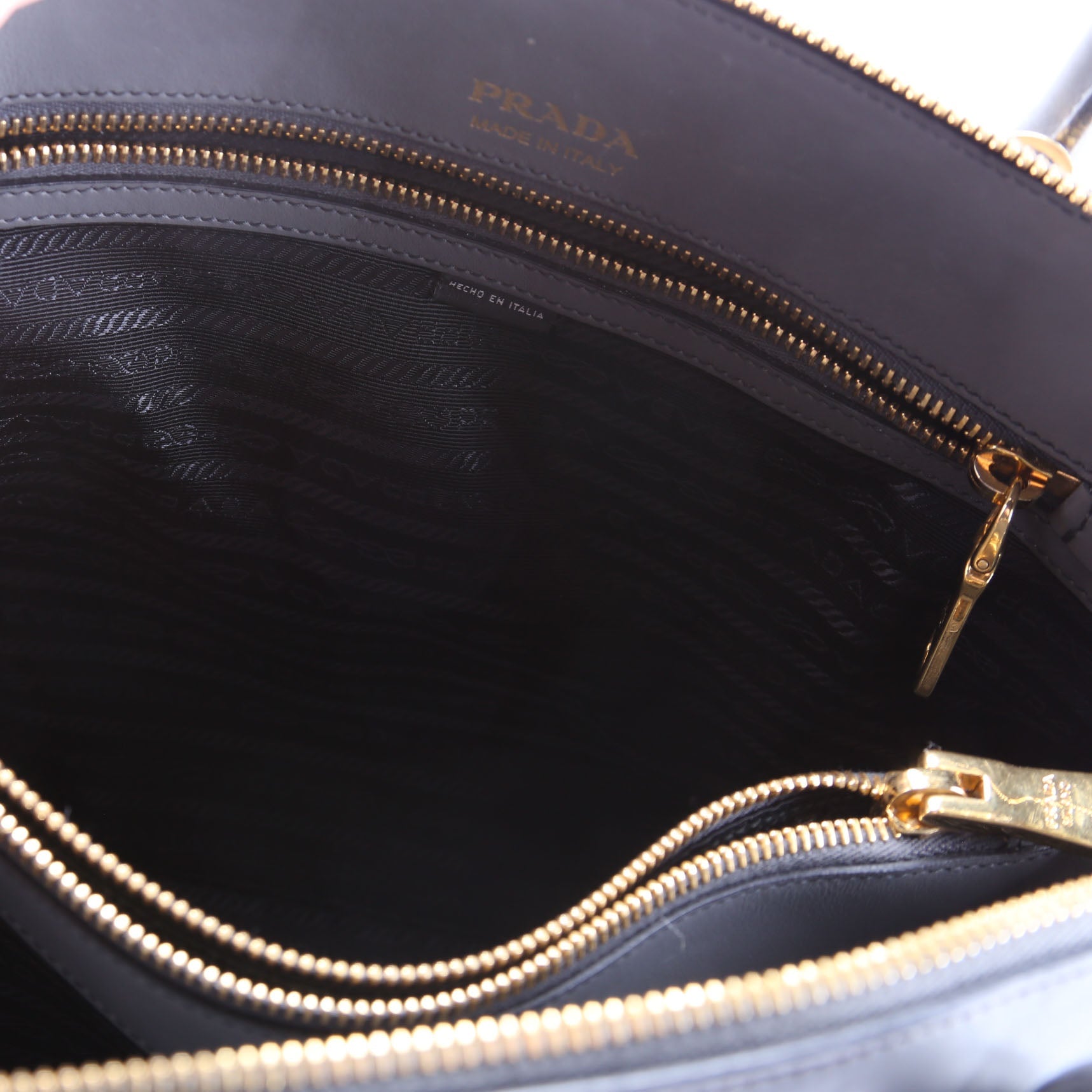 1BA198 City Calfskin Mirage Promenade Grey