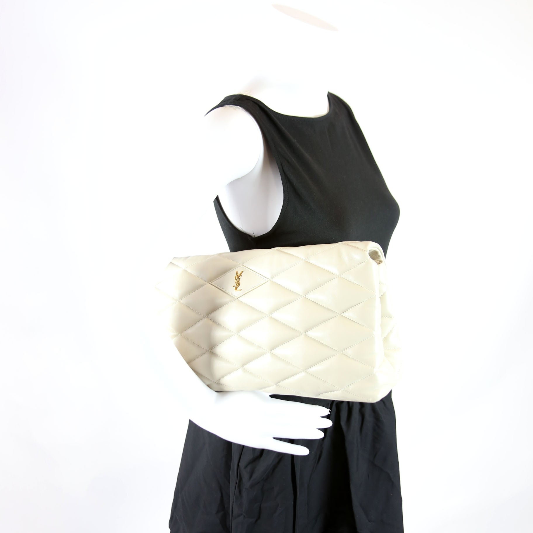 655004 Lambskin Sade Puffer Envelope Clutch White