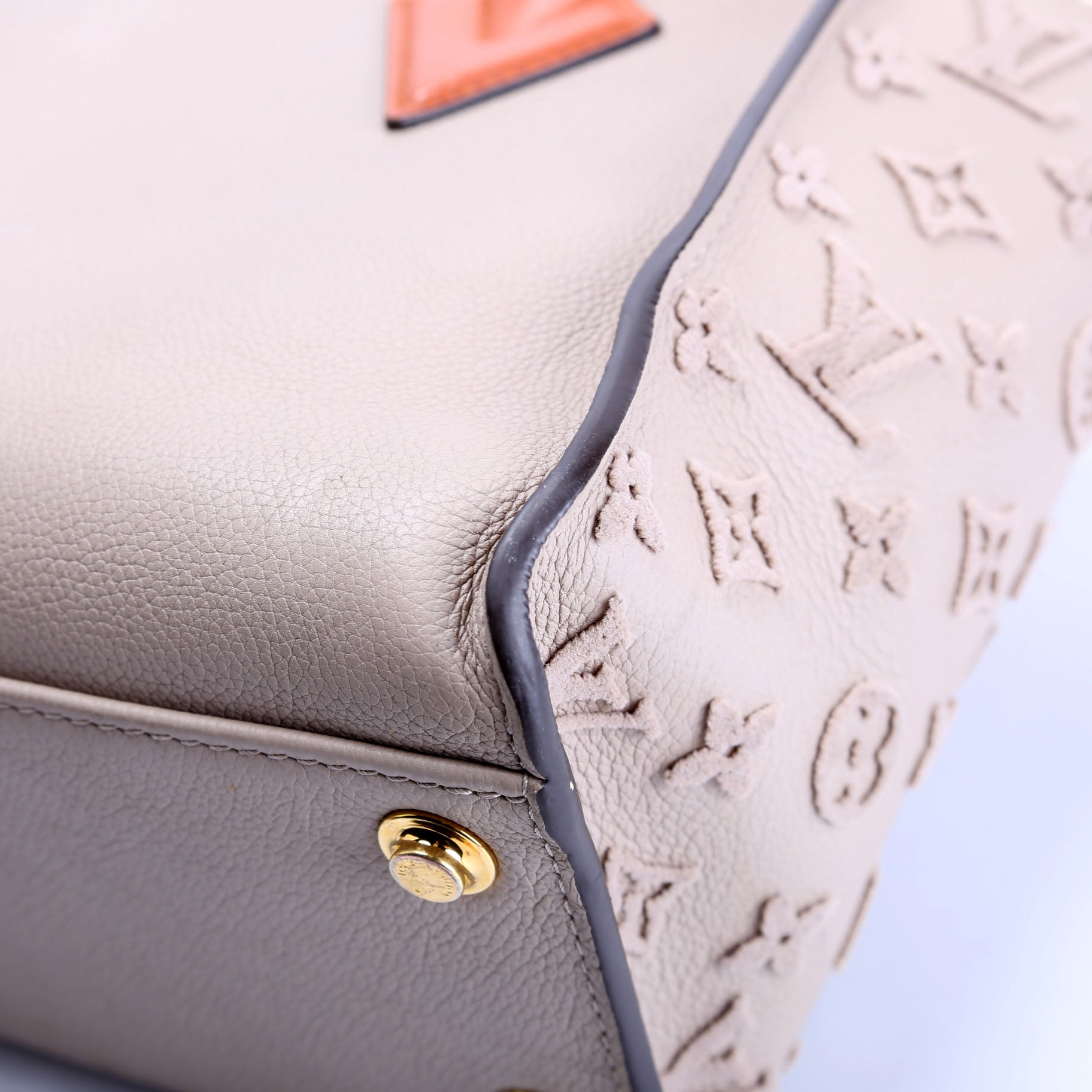On My Side MM Calfskin Taupe