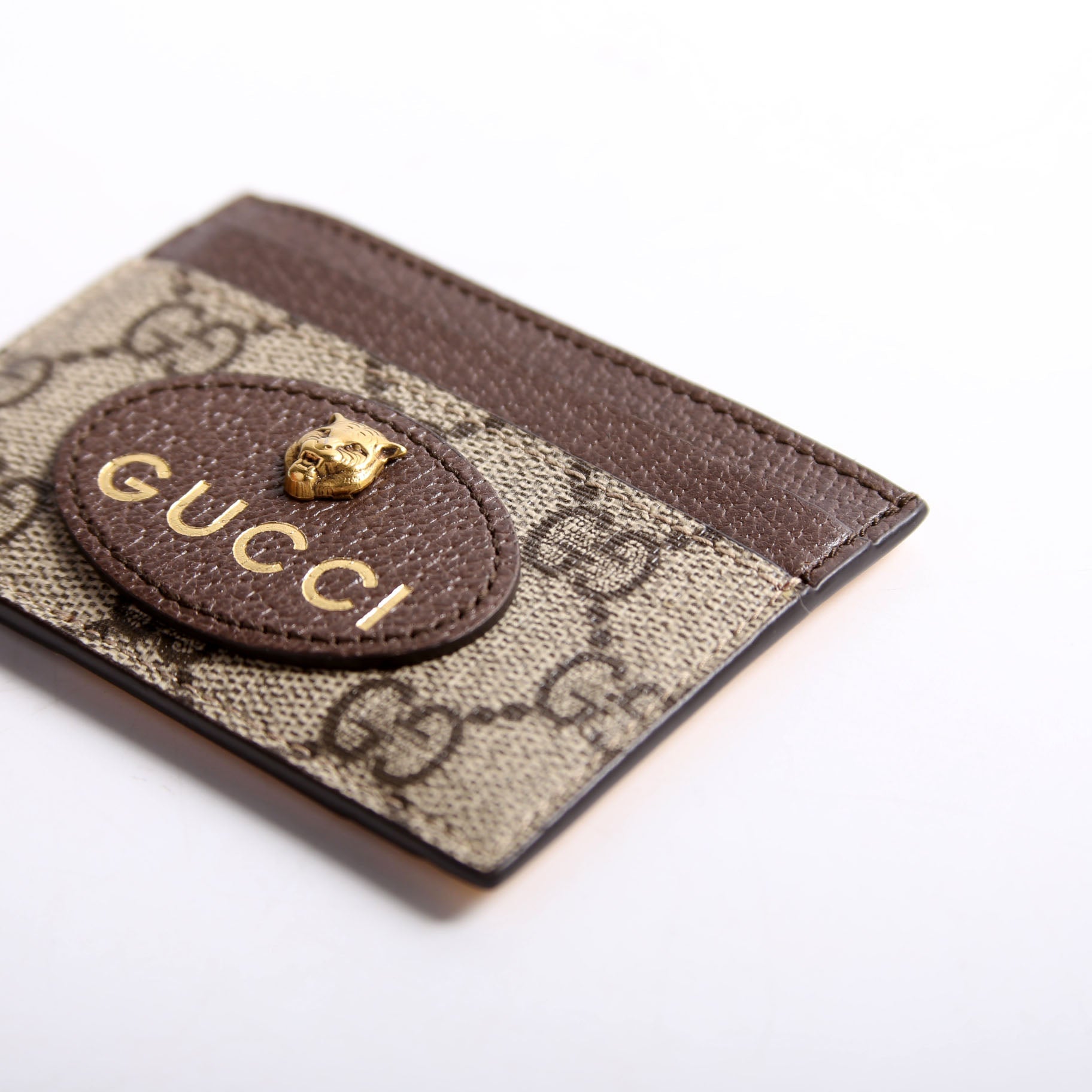 597557 GG Supreme Neo Card Case