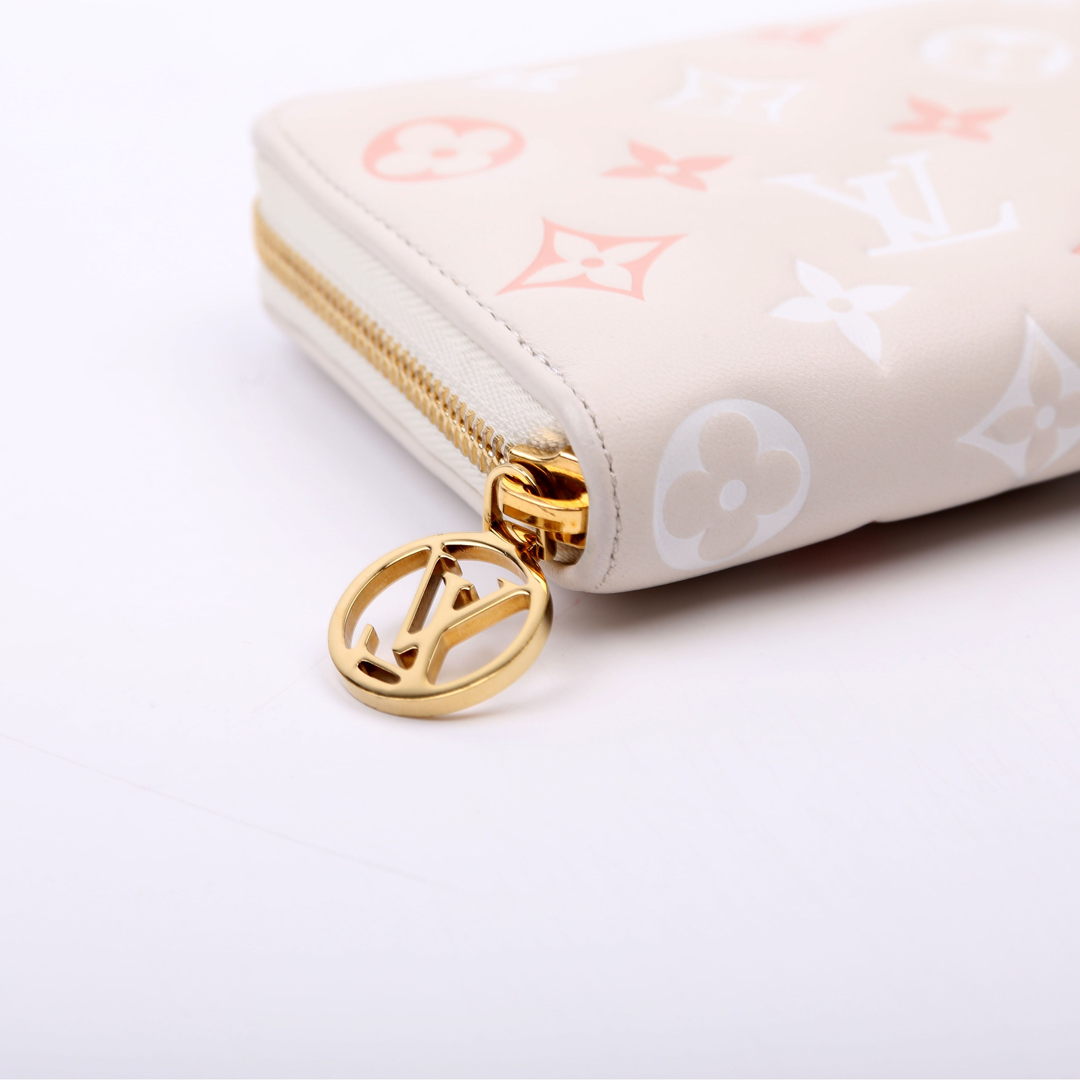 Coussin Zippy Wallet Lambskin