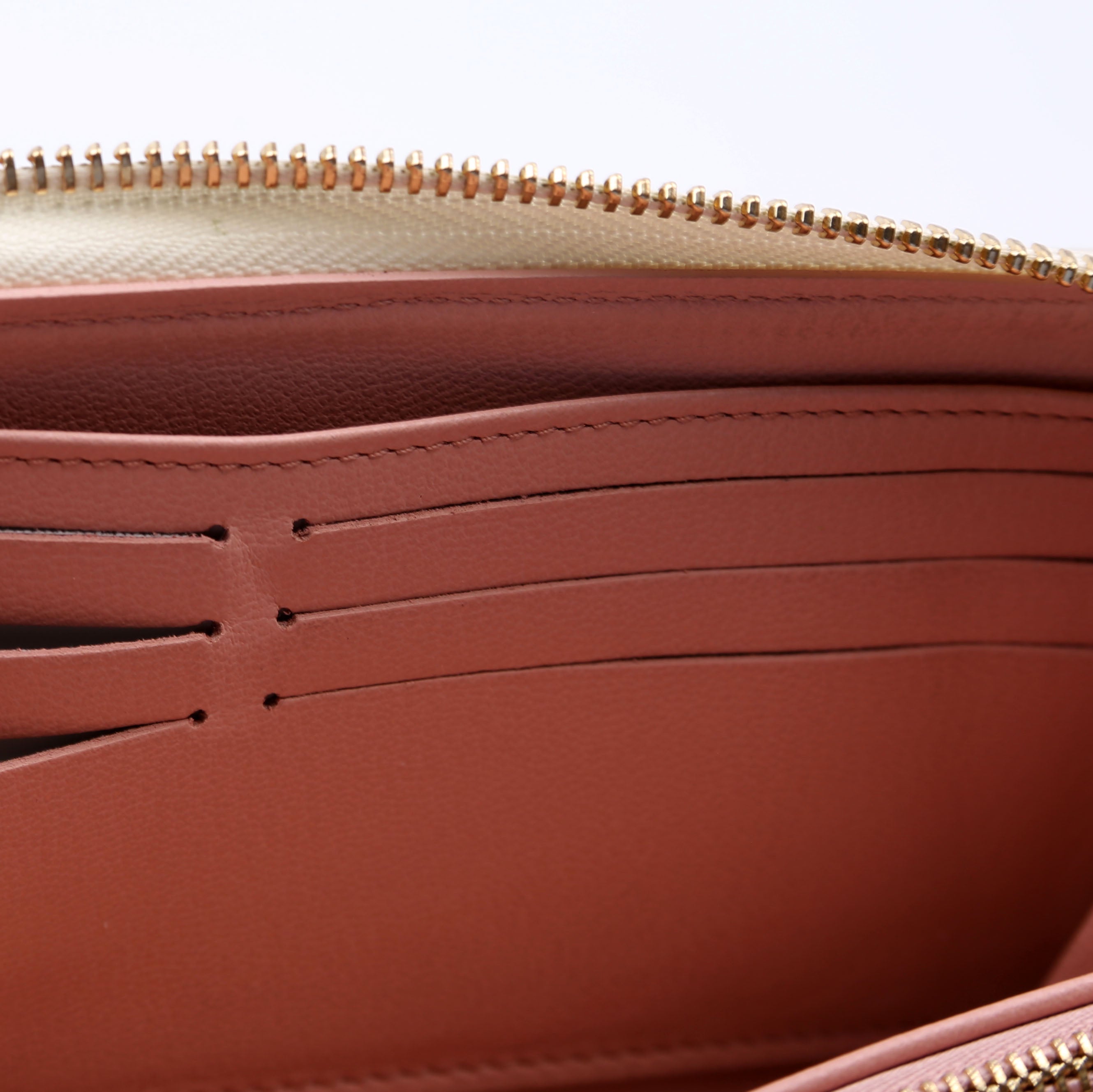 Coussin Zippy Wallet Lambskin