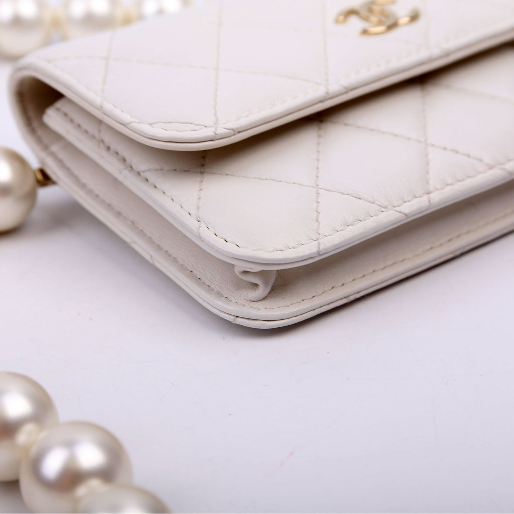 Maxi Pearls WOC Lambskin 30M White