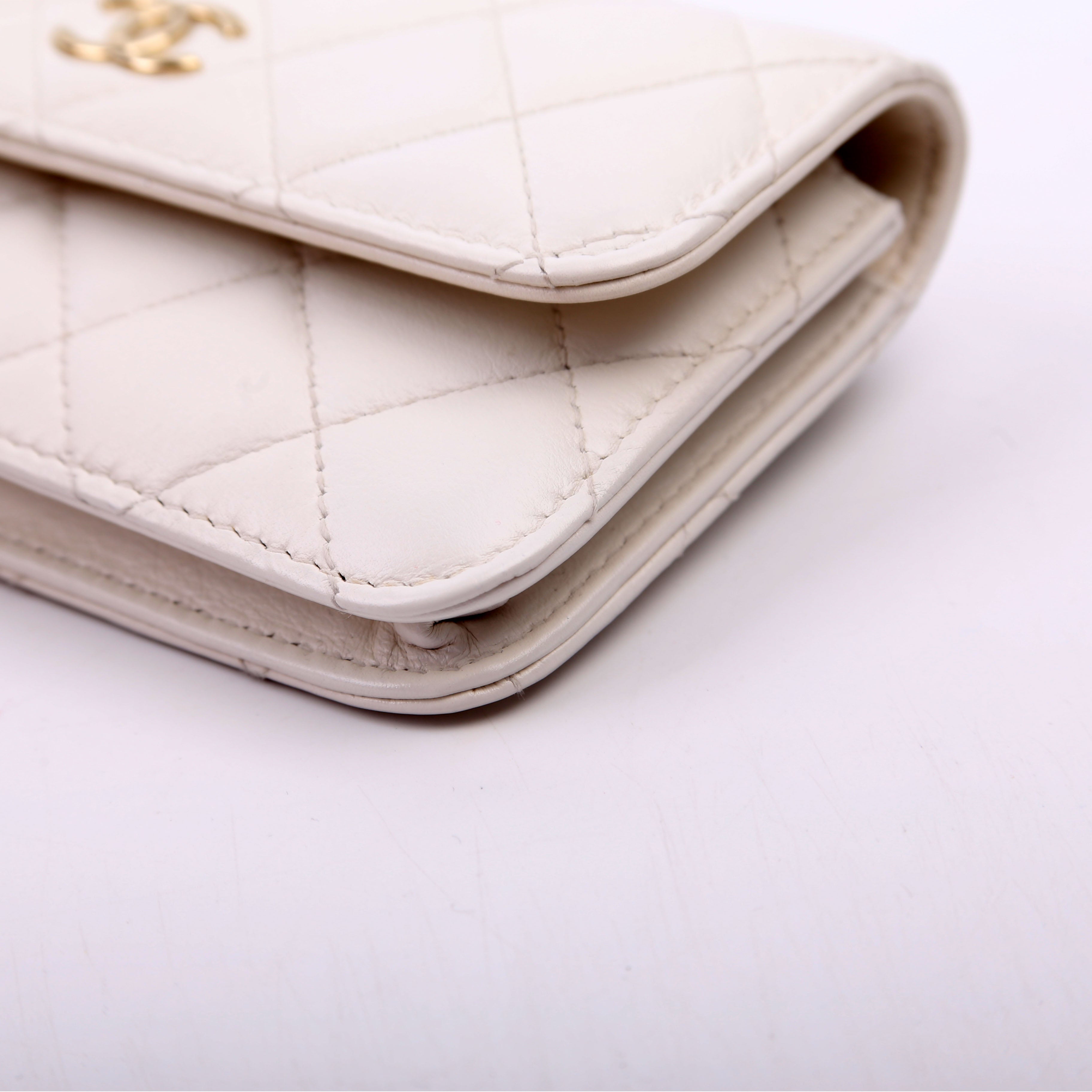 Maxi Pearls WOC Lambskin 30M White
