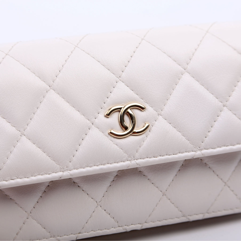 Maxi Pearls WOC Lambskin 30M White