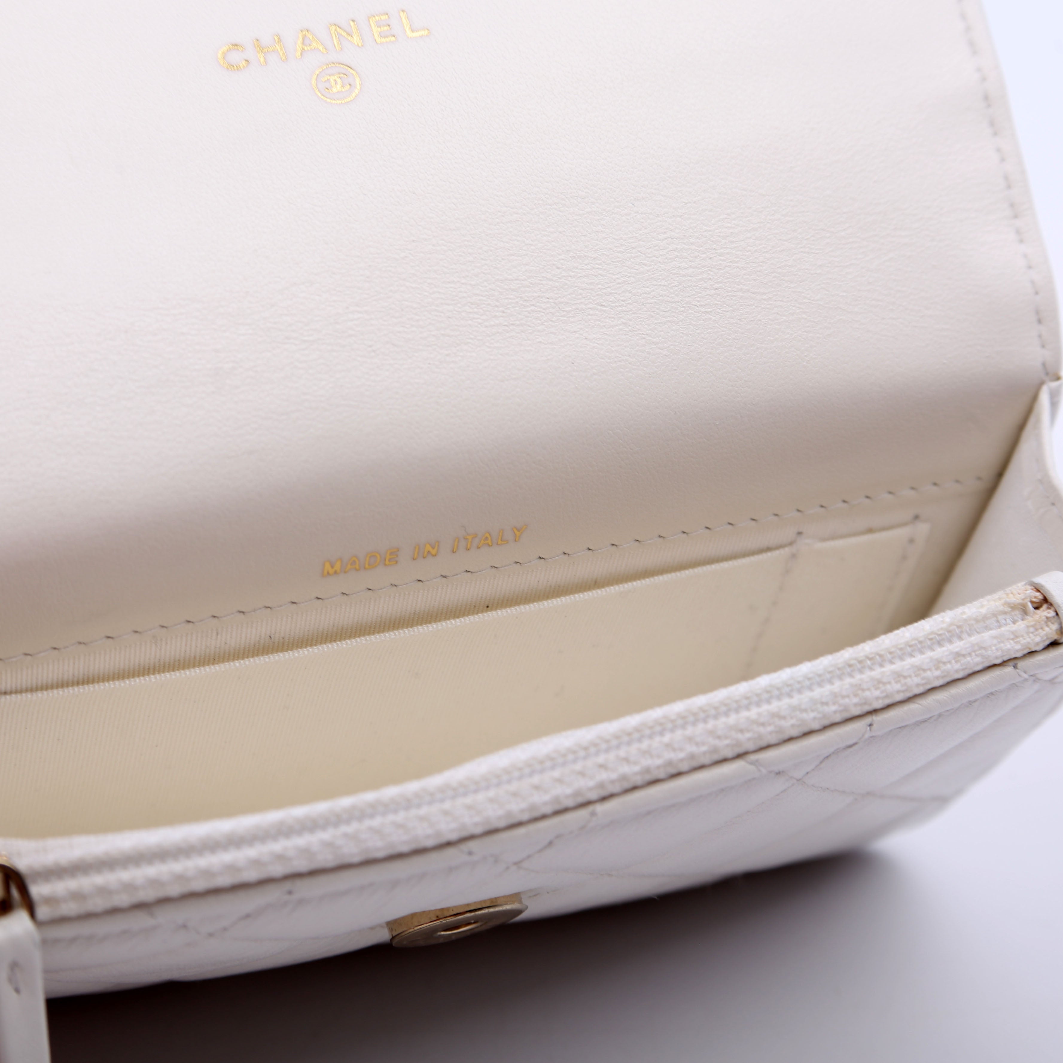 Maxi Pearls WOC Lambskin 30M White