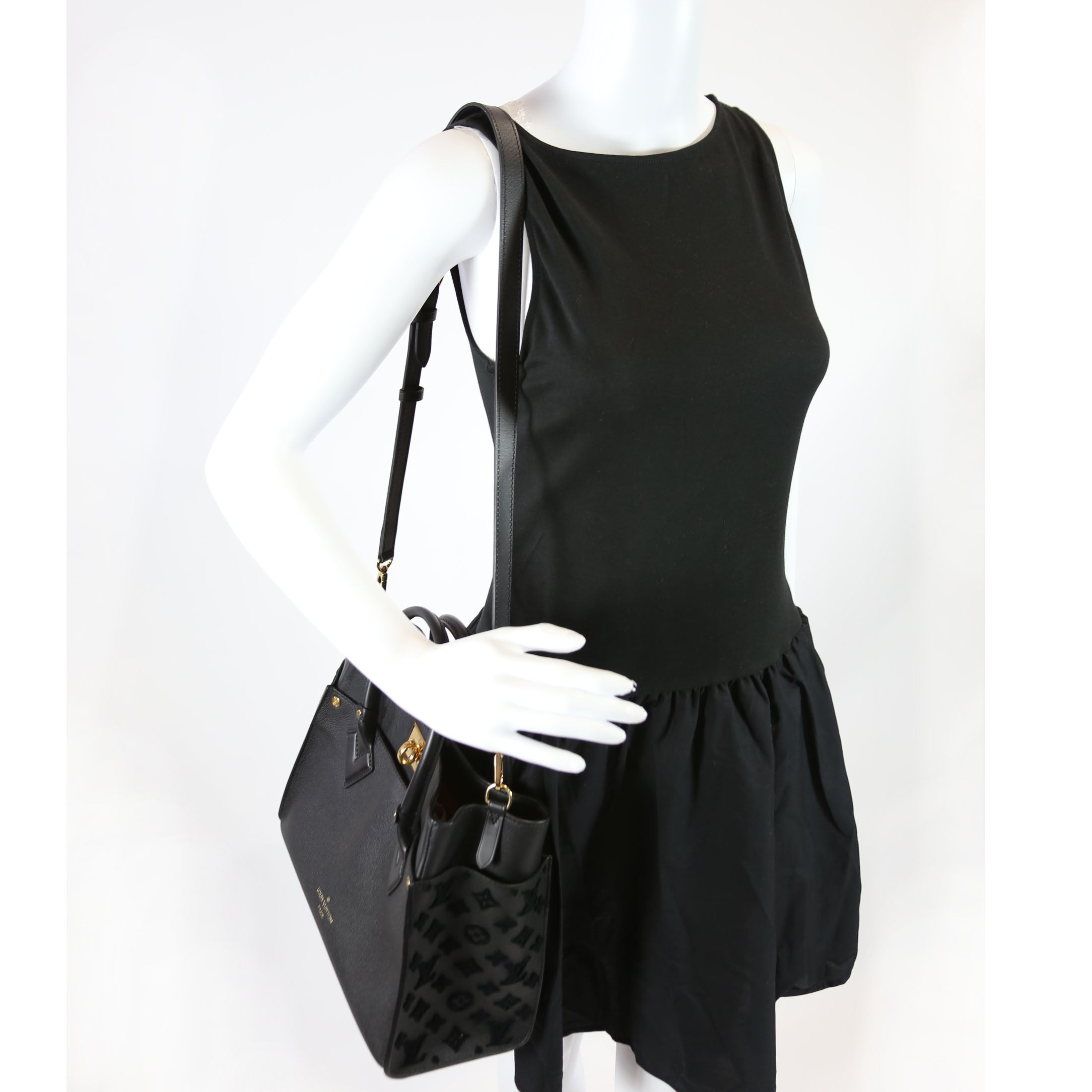 On My Side MM Calfskin Black