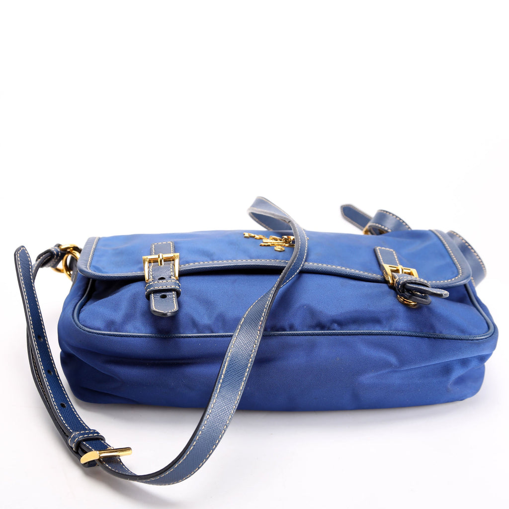 BT0772 Tessuto Nylon Saffiano Buckle Messenger Small Blue