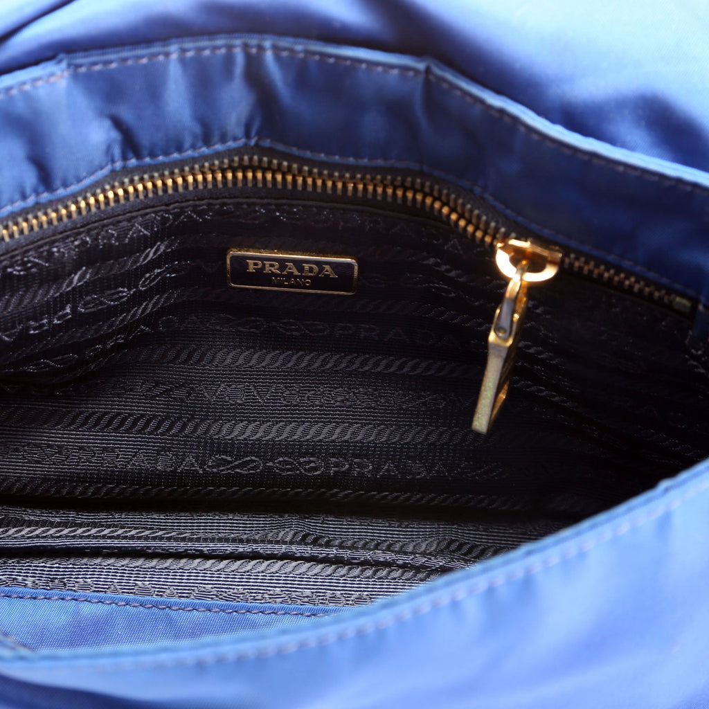BT0772 Tessuto Nylon Saffiano Buckle Messenger Small Blue