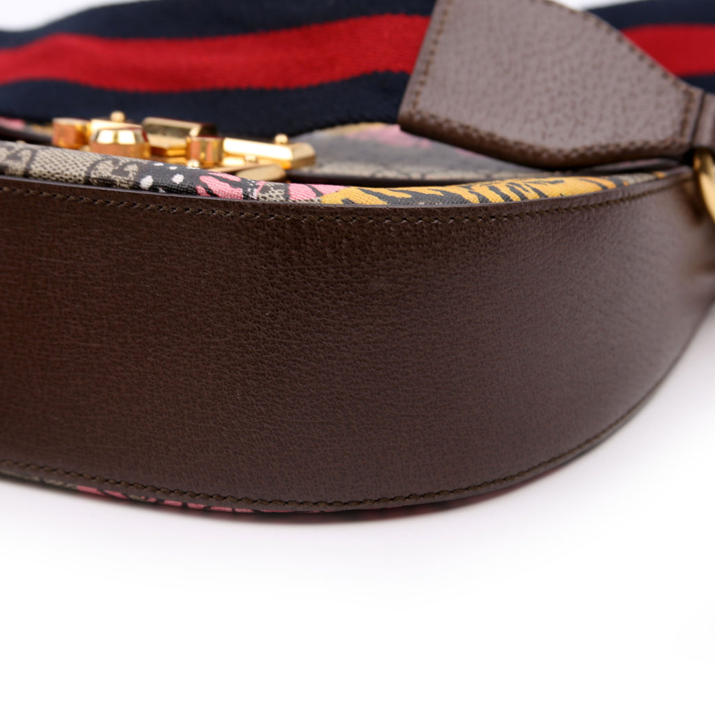 453189 GG Supreme Bengal Padlock Medium Messenger Brown