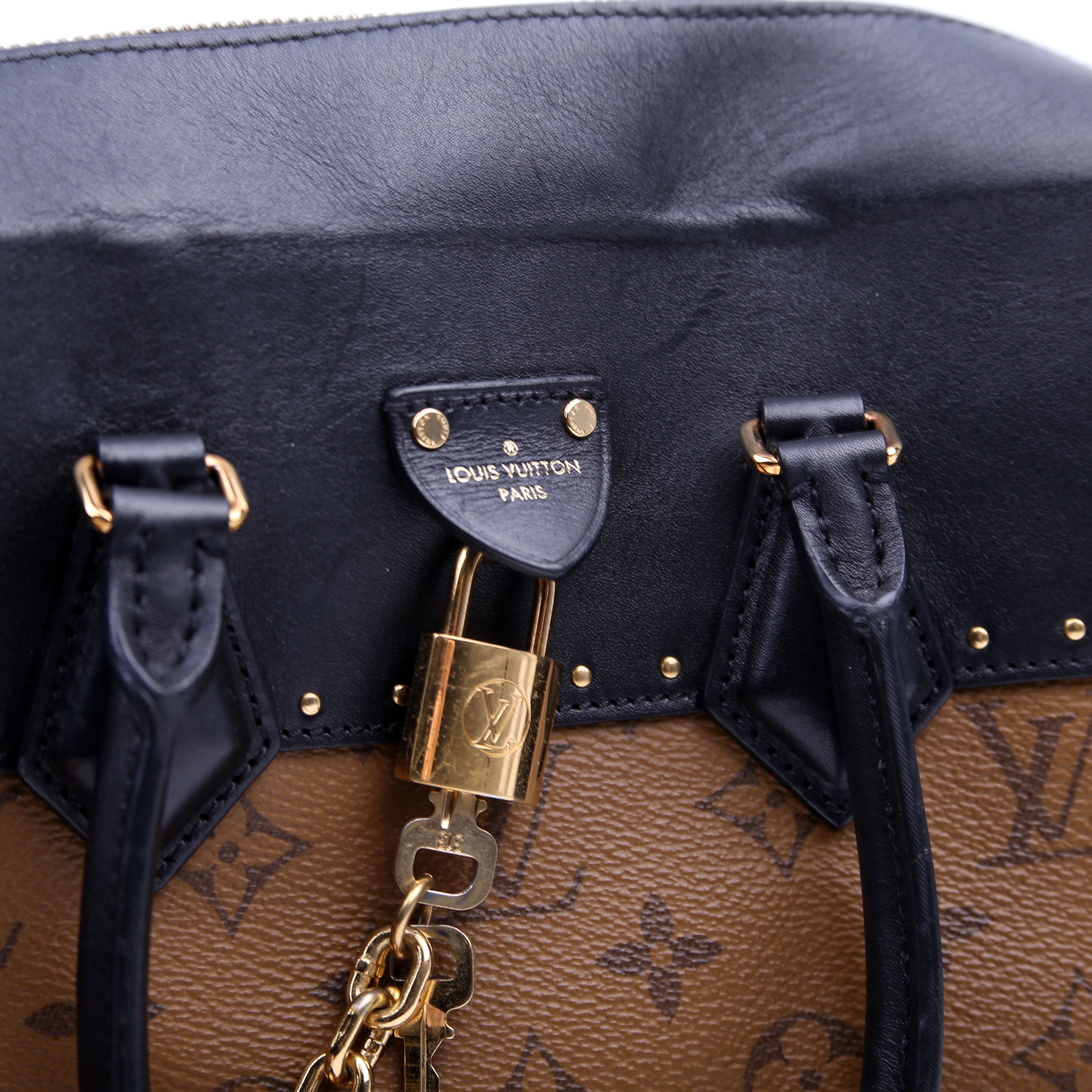 City Malle Reversed Monogram Black