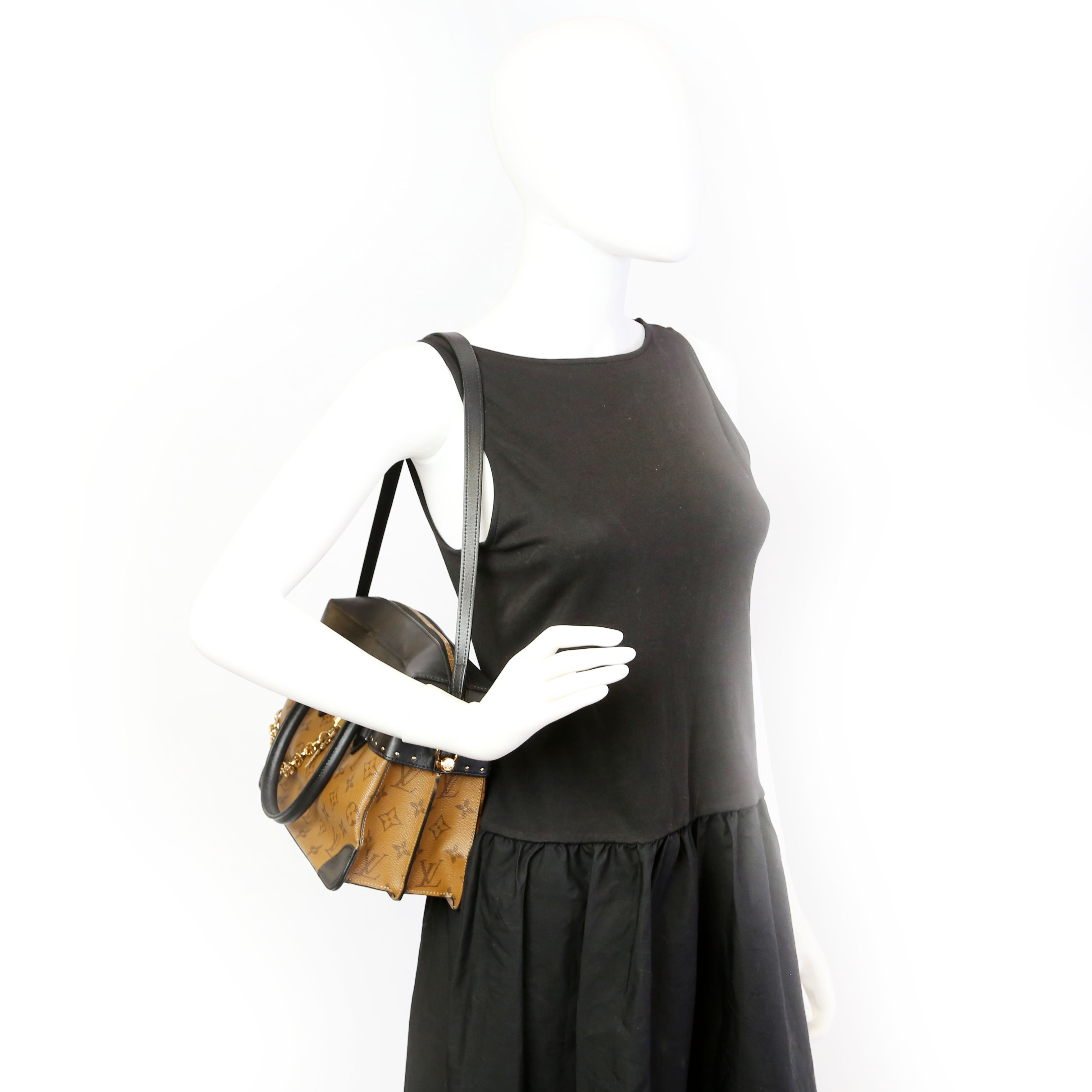 City Malle Reversed Monogram Black